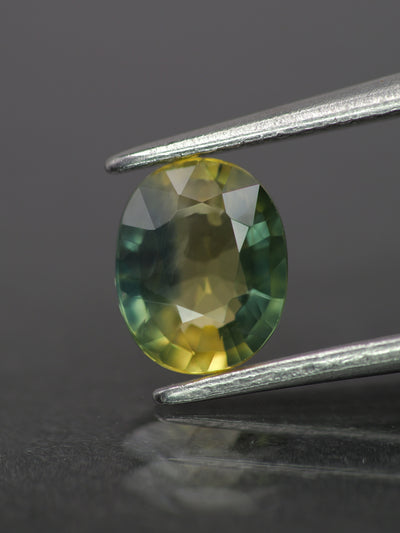 Parti Sapphire | natural, Tri-color: yellow, green & teal color, oval-cut, 7x5.5mm, 0.9ct, Madagascar - Eden Garden Jewelry™