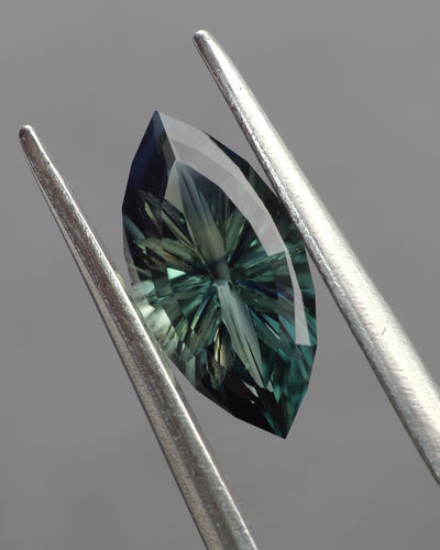 Sapphire | natural, teal color, fantasy-cut, 10x5mm, 1.2ct - Eden Garden Jewelry™
