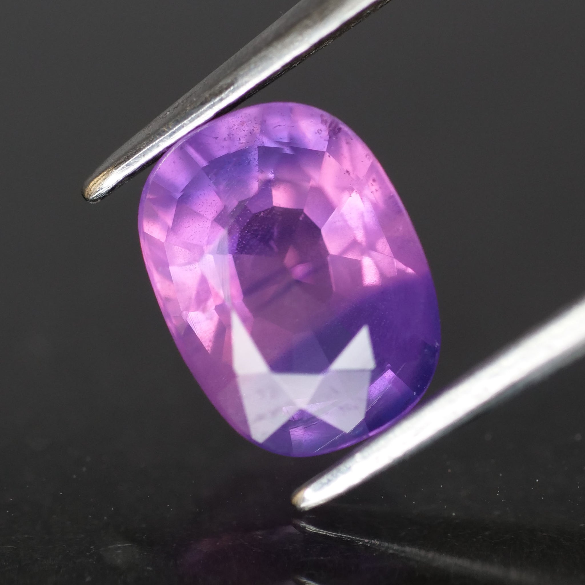 Sapphire opalescent | natural pinkish purple, cushion cut 8x6mm, VS 1.7ct - Eden Garden Jewelry™