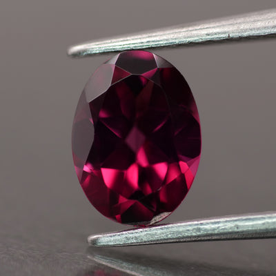 Rhodolite Garnet | purple color, oval-cut, 8x6mm, 1.2 ct - Eden Garden Jewelry™