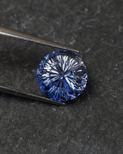 Sapphire | lab-grown, blue color, round shape, fantasy-cut, 10mm, 4ct - Eden Garden Jewelry™