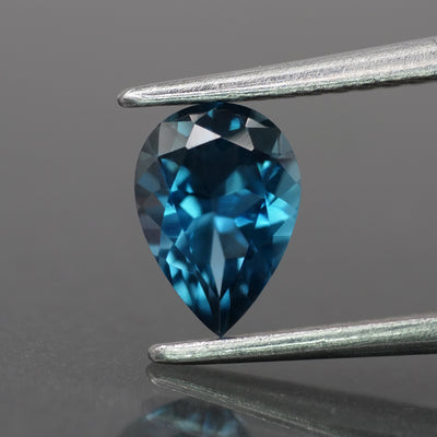 Topaz | natural, London blue color, pear-cut, 7x5mm, 0.75ct - Eden Garden Jewelry™