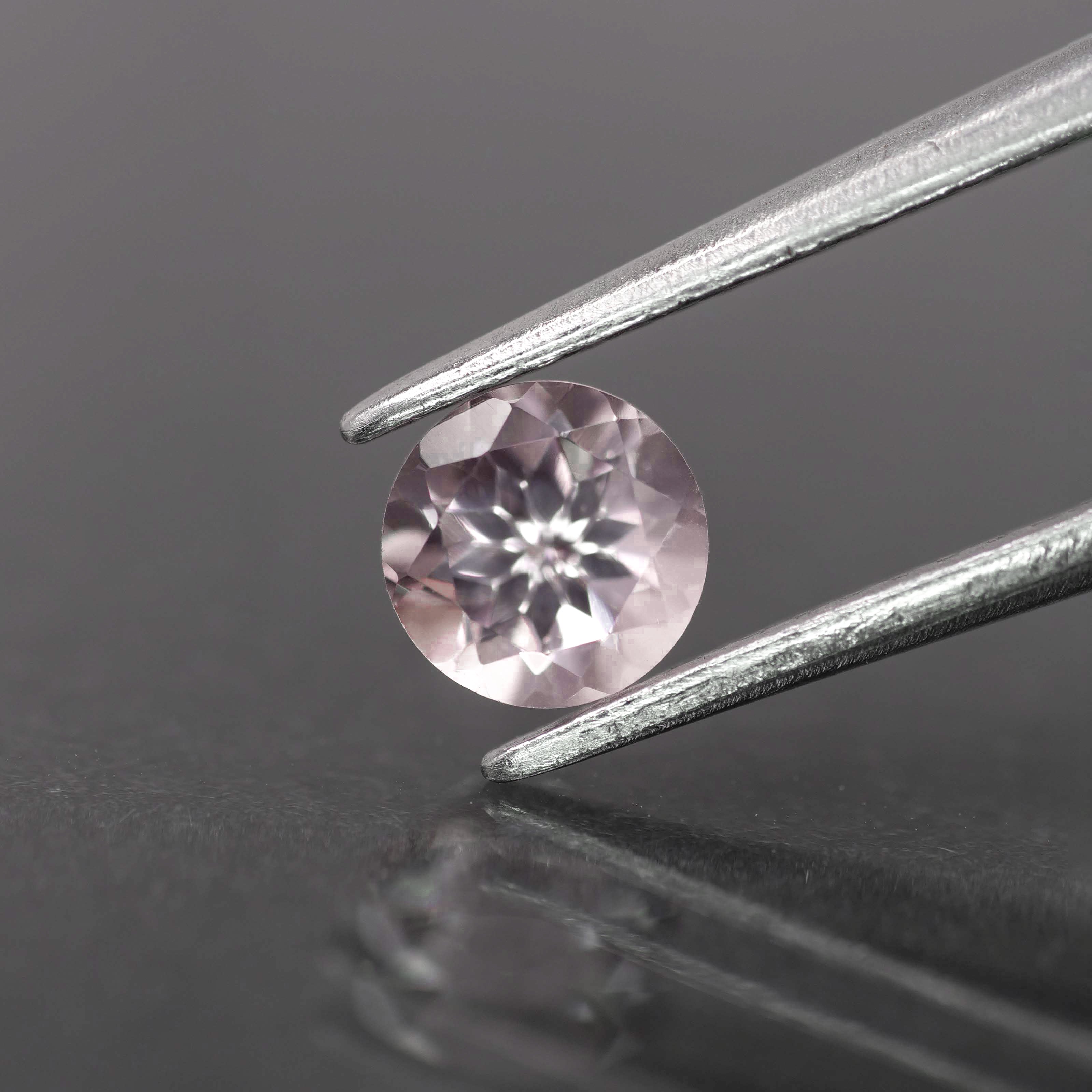 Morganite natural, pink color, round-cut, 5mm, Madagascar