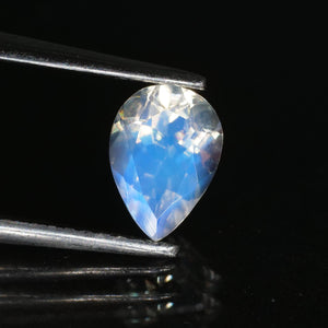 Moonstone | natural, pear cut 7x5mm, VS Africa, 0.7 ct - Eden Garden Jewelry™