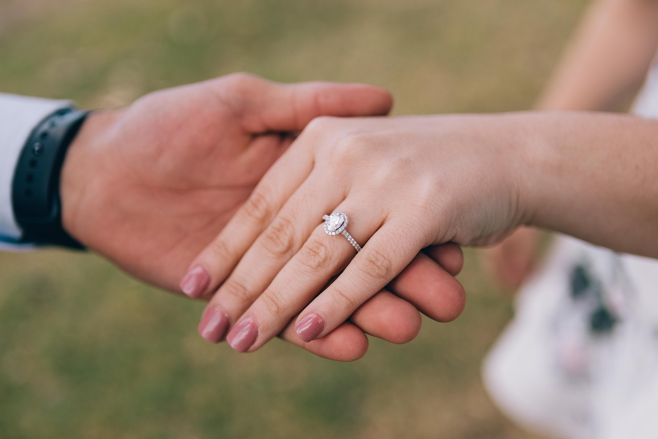 All The Different Types of Engagement Ring Designs - Everything You Need To Know