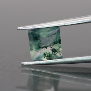 Princess- and Square-Cut Gemstones for Custom Engagement Rings