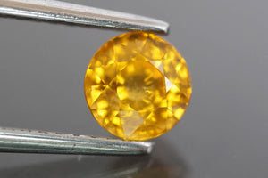 Yellow loose gemstones