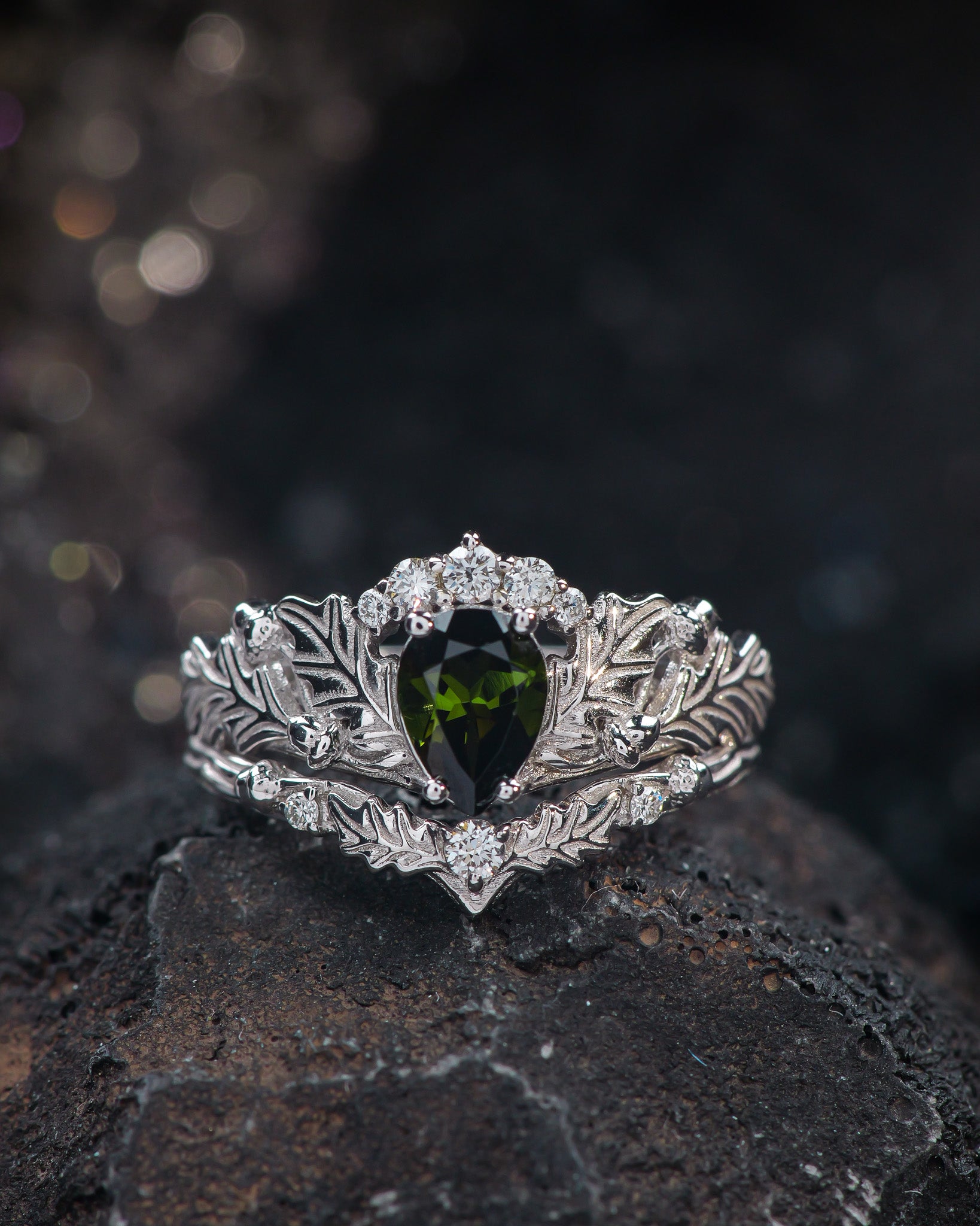 Oak leaves gold engagement and wedding rings