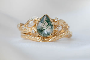 Pear cut gemstone engagement ring set