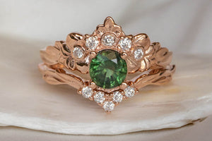 Romantic flower bridal ring set with diamonds