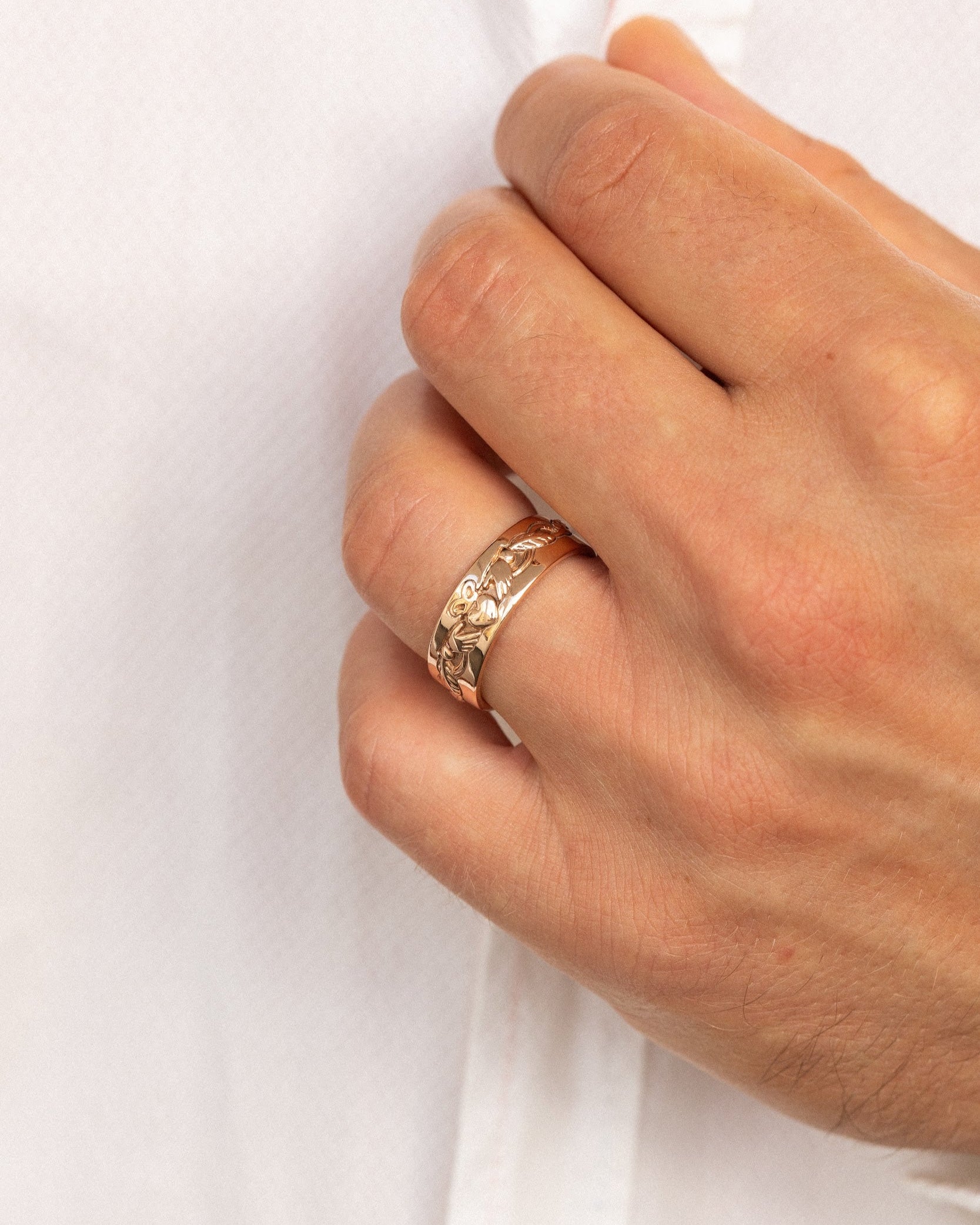 Gold Claddagh ring for men, Celtic wedding band - Eden Garden Jewelry™