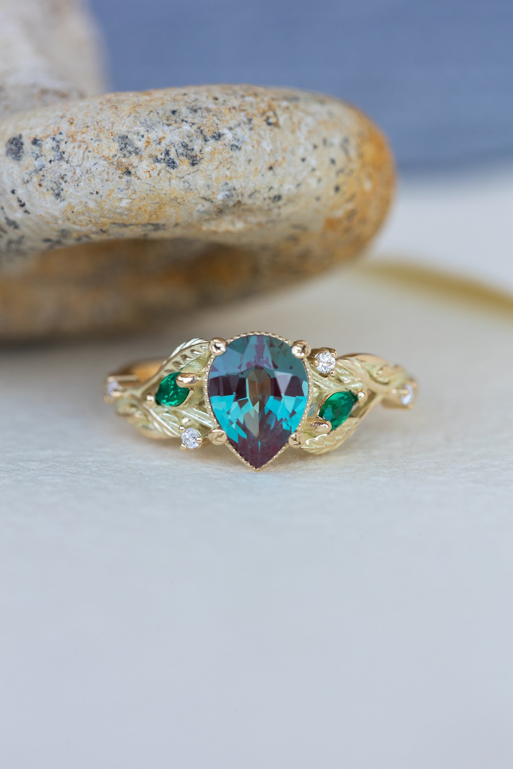 Colour changing alexandrite engagement ring, gold vines proposal ring / Patricia - Eden Garden Jewelry™