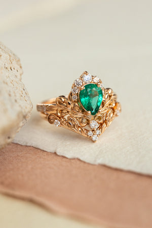 Emerald and diamonds bridal ring set, baroque inspired gold engagement ring set / Sophie - Eden Garden Jewelry™