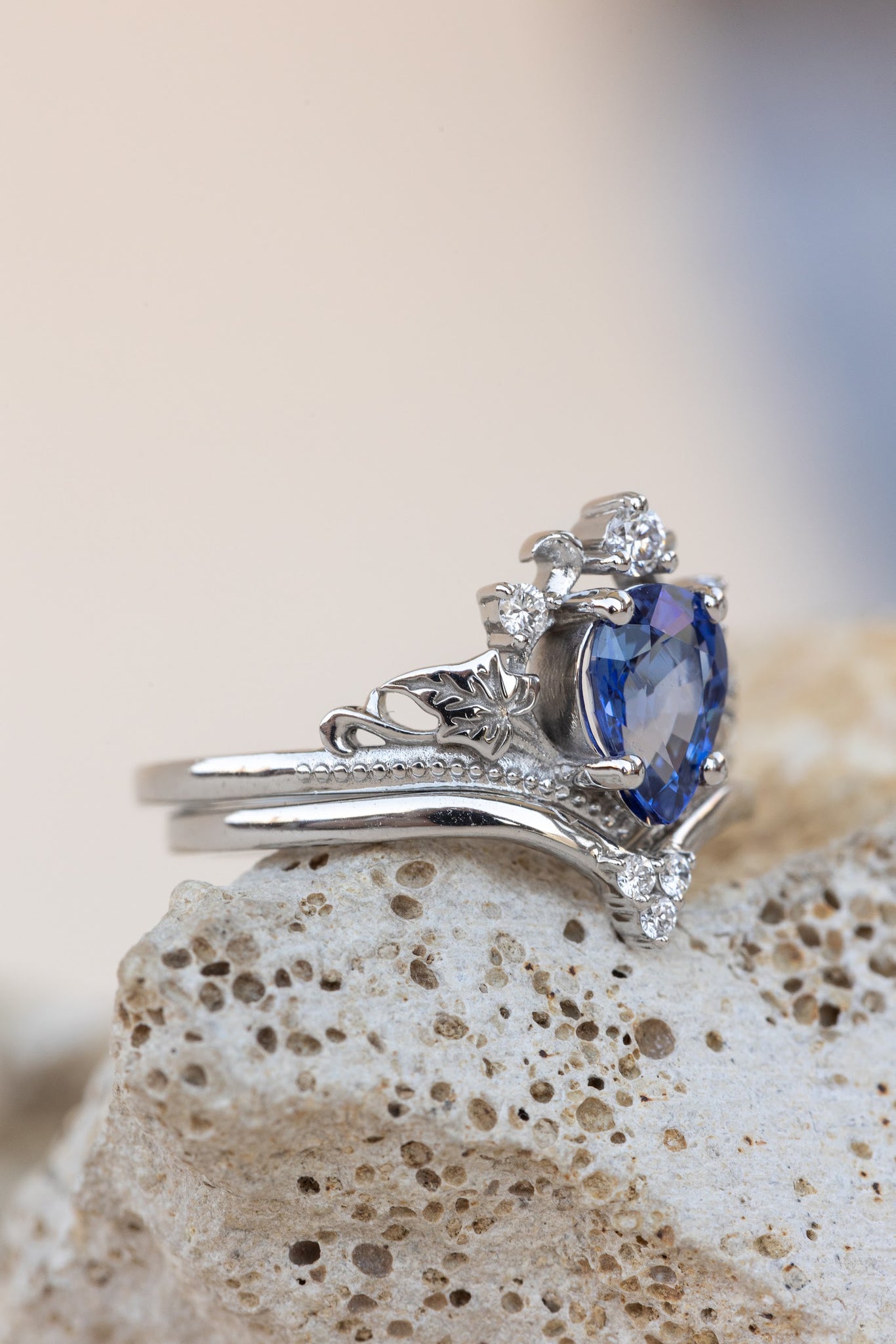 READY TO SHIP: Ariadne bridal set in 14K white gold, pear cut natural sapphire 7x5 mm, lab grown diamonds, RING SIZE: 4.5 US