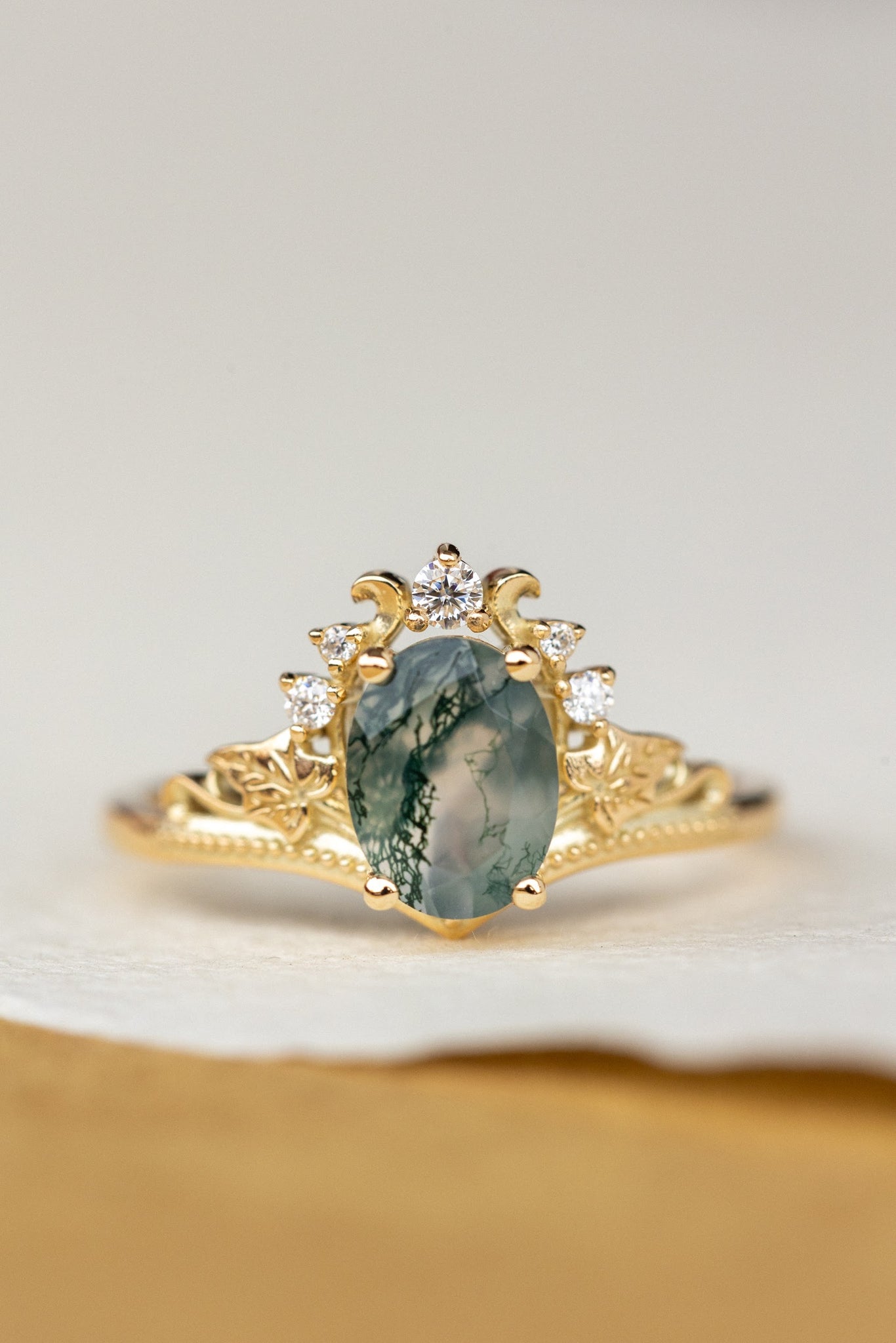 Dendritic moss agate engagement ring, gold ivy leaves proposal ring with accents diamonds / Ariadne - Eden Garden Jewelry™