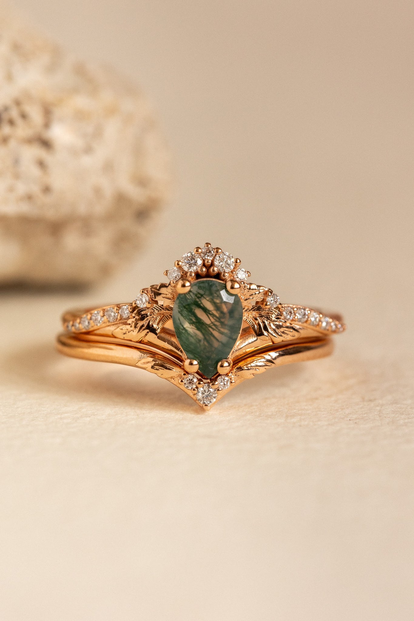 Forest-themed bridal ring set with green moss agate / Amelia - Eden Garden Jewelry™