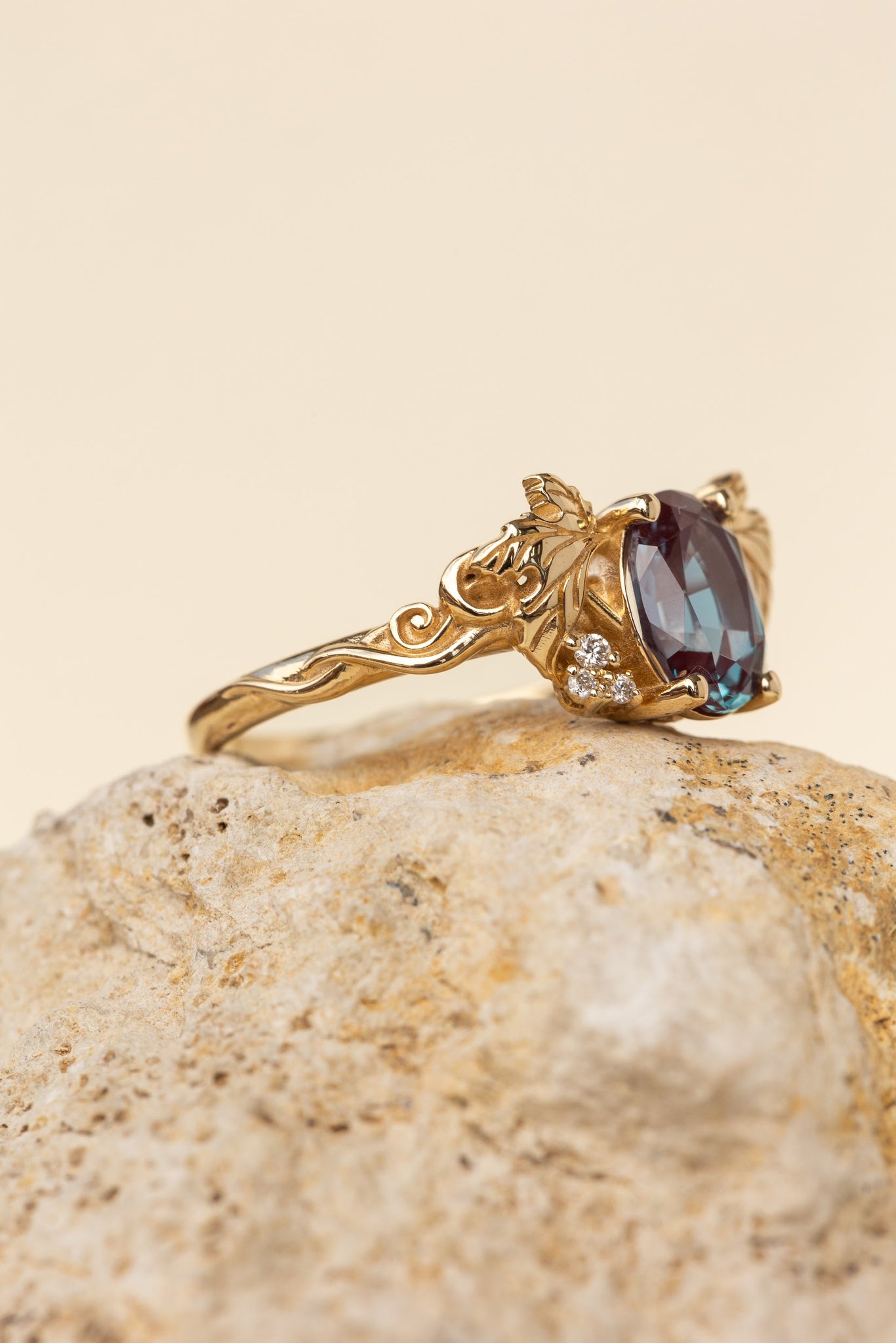 READY TO SHIP: Vineyard in 14K yellow gold, oval cut lab alexandrite 8x6 mm, lab grown diamonds, AVAILABLE RING SIZES: 7US