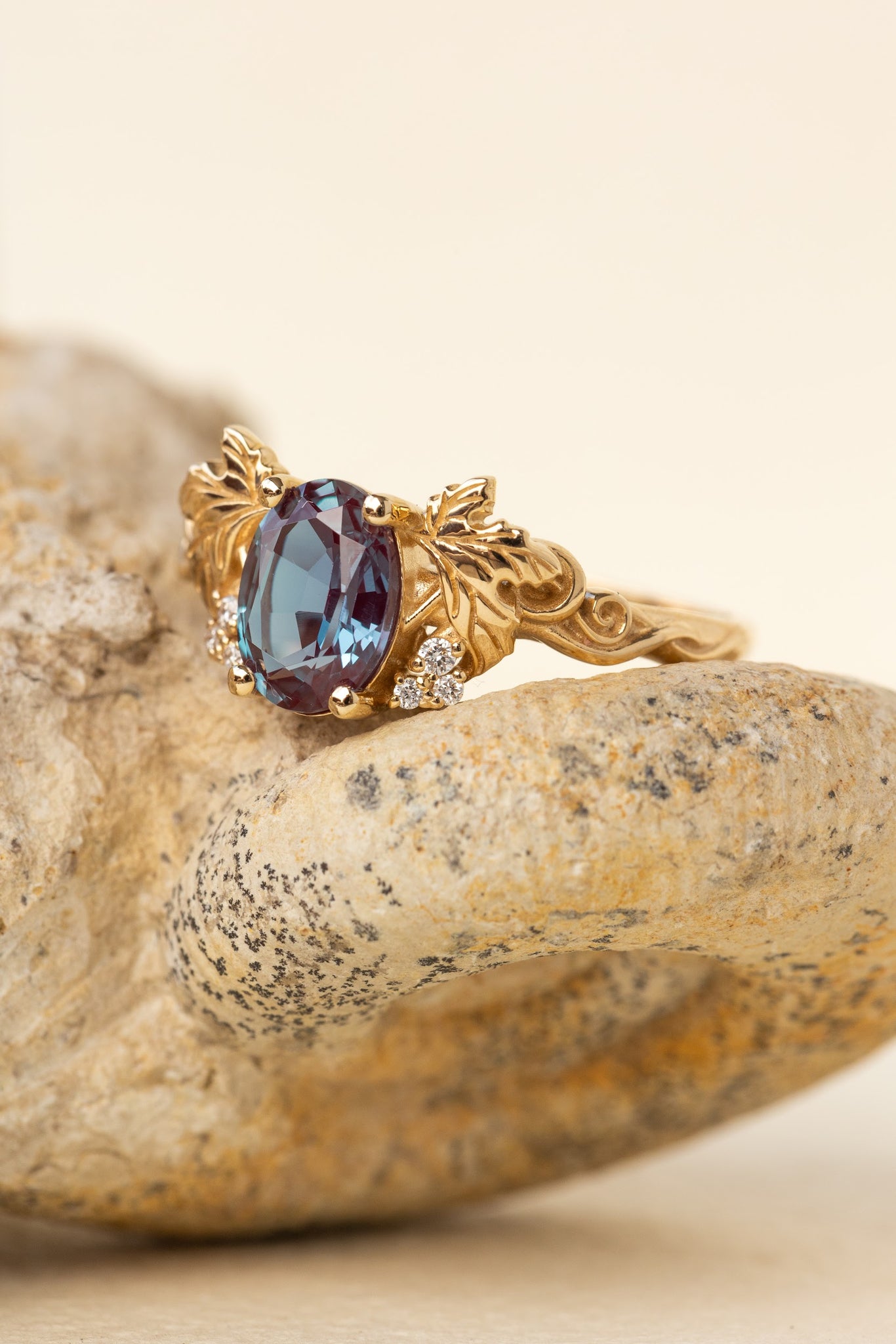 READY TO SHIP: Vineyard in 14K yellow gold, oval cut lab alexandrite 8x6 mm, lab grown diamonds, AVAILABLE RING SIZES: 7US