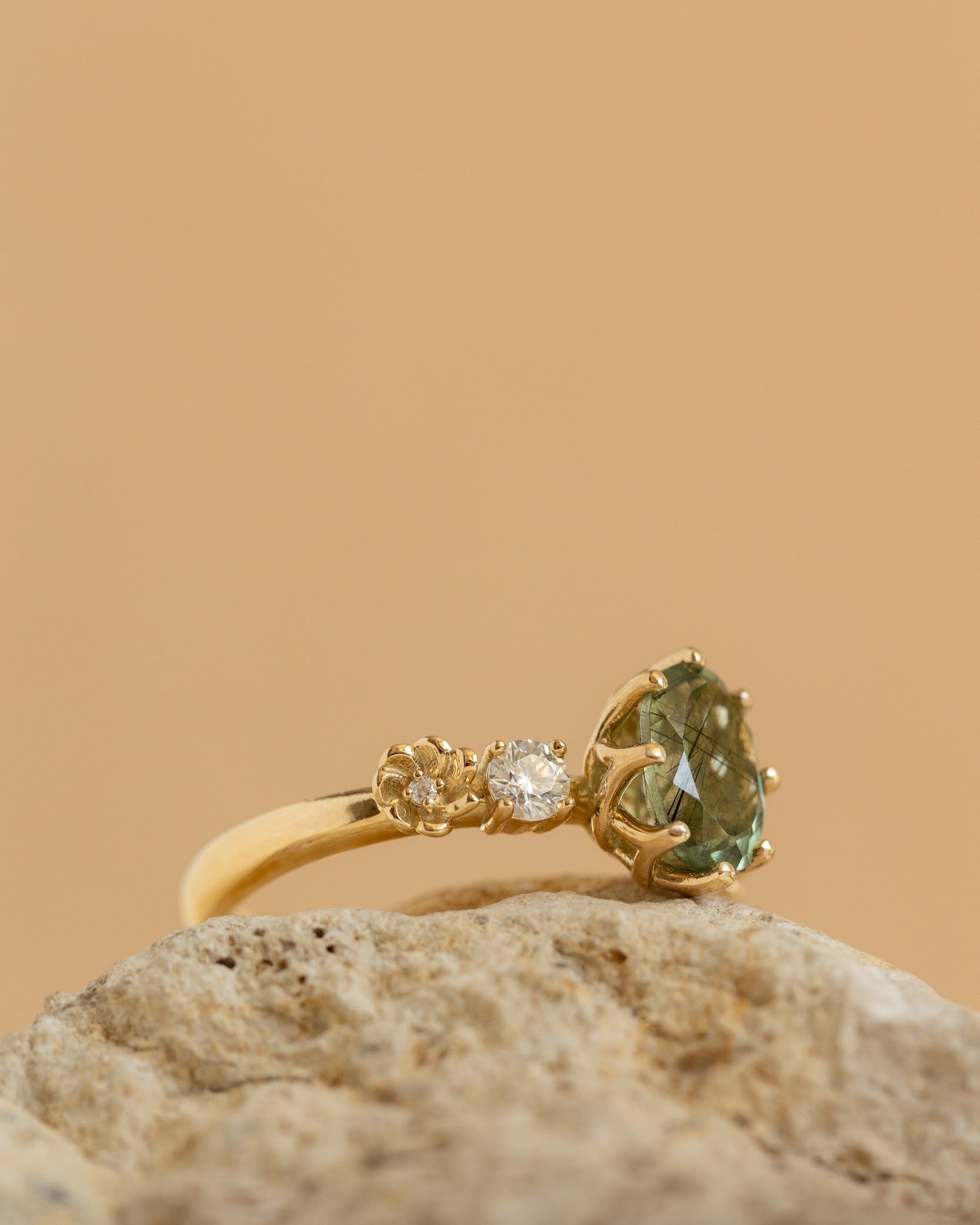 Natural oval emerald engagement ring, flower engagement ring with diamonds / Fiorella - Eden Garden Jewelry™