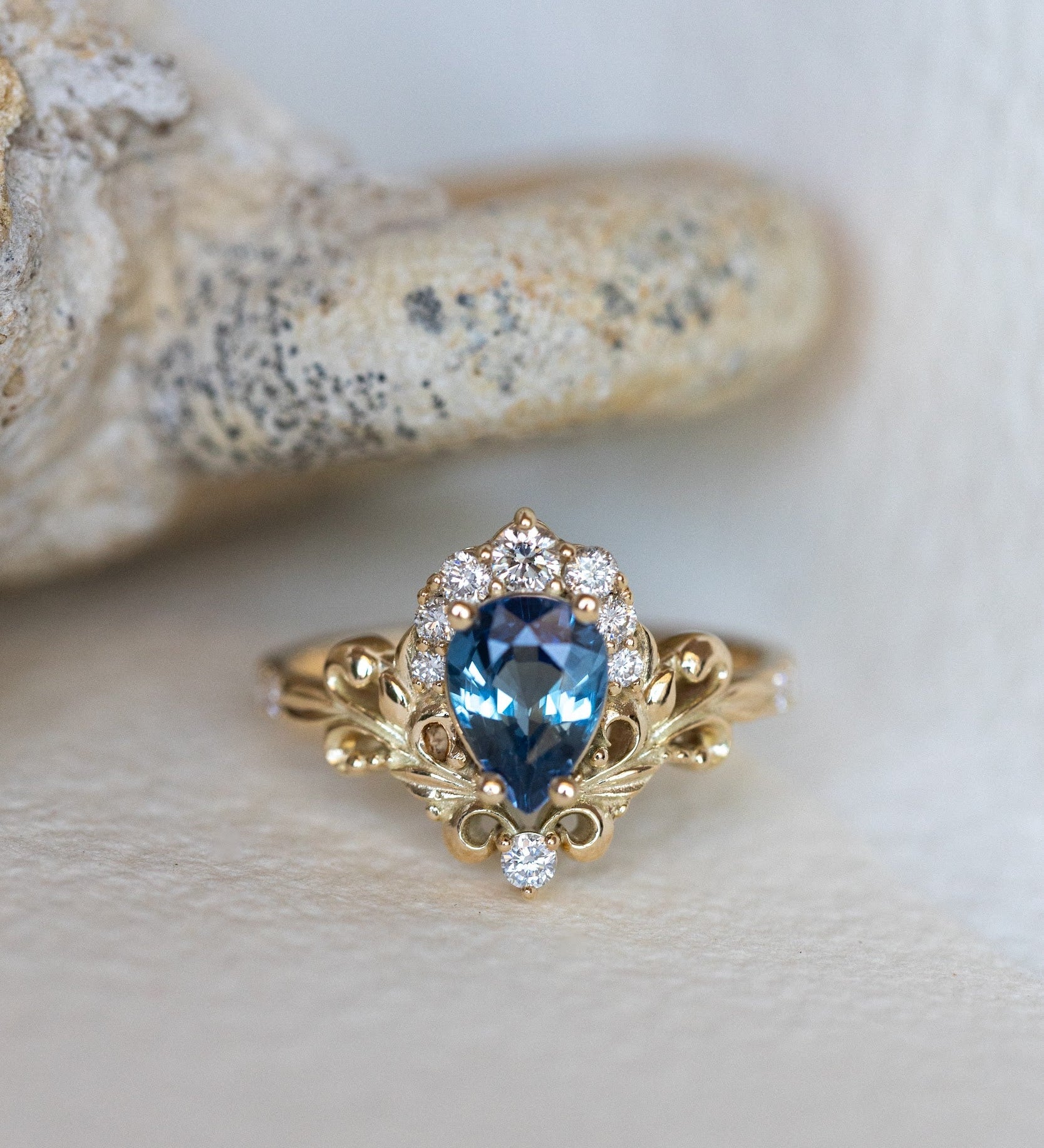 Natural blue sapphire engagement ring, baroque inspired gold ring with diamonds / Sophie - Eden Garden Jewelry™