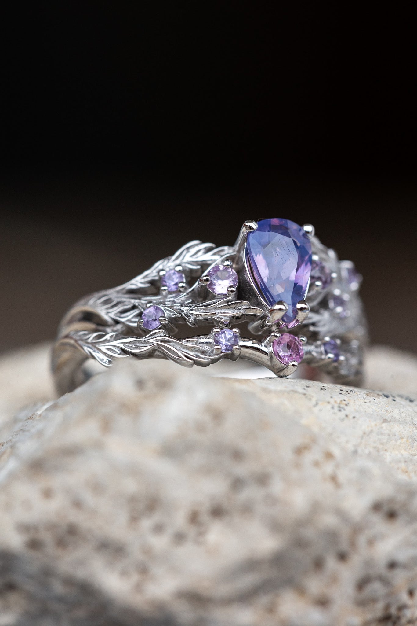 Japanese Maple | bridal ring set for pear cut gemstone 7x5 mm - Eden Garden Jewelry™