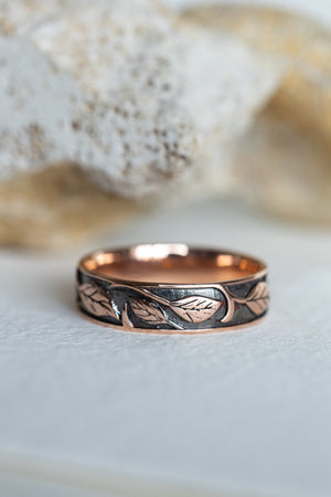Black rhodium plating gold leaves wedding band, nature themed wedding ring - Eden Garden Jewelry™