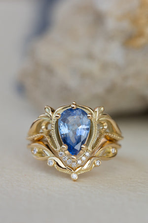 Blue sapphire engagement ring with diamonds / Undina