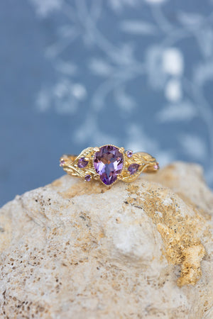 Patricia asymmetric | engagement ring setting for pear cut gemstone 8x6 mm - Eden Garden Jewelry™
