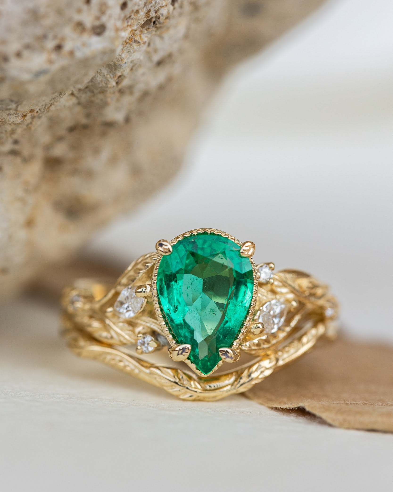 Natural emerald bridal ring set, gold leaves stacking rings with diamonds / Patricia - Eden Garden Jewelry™