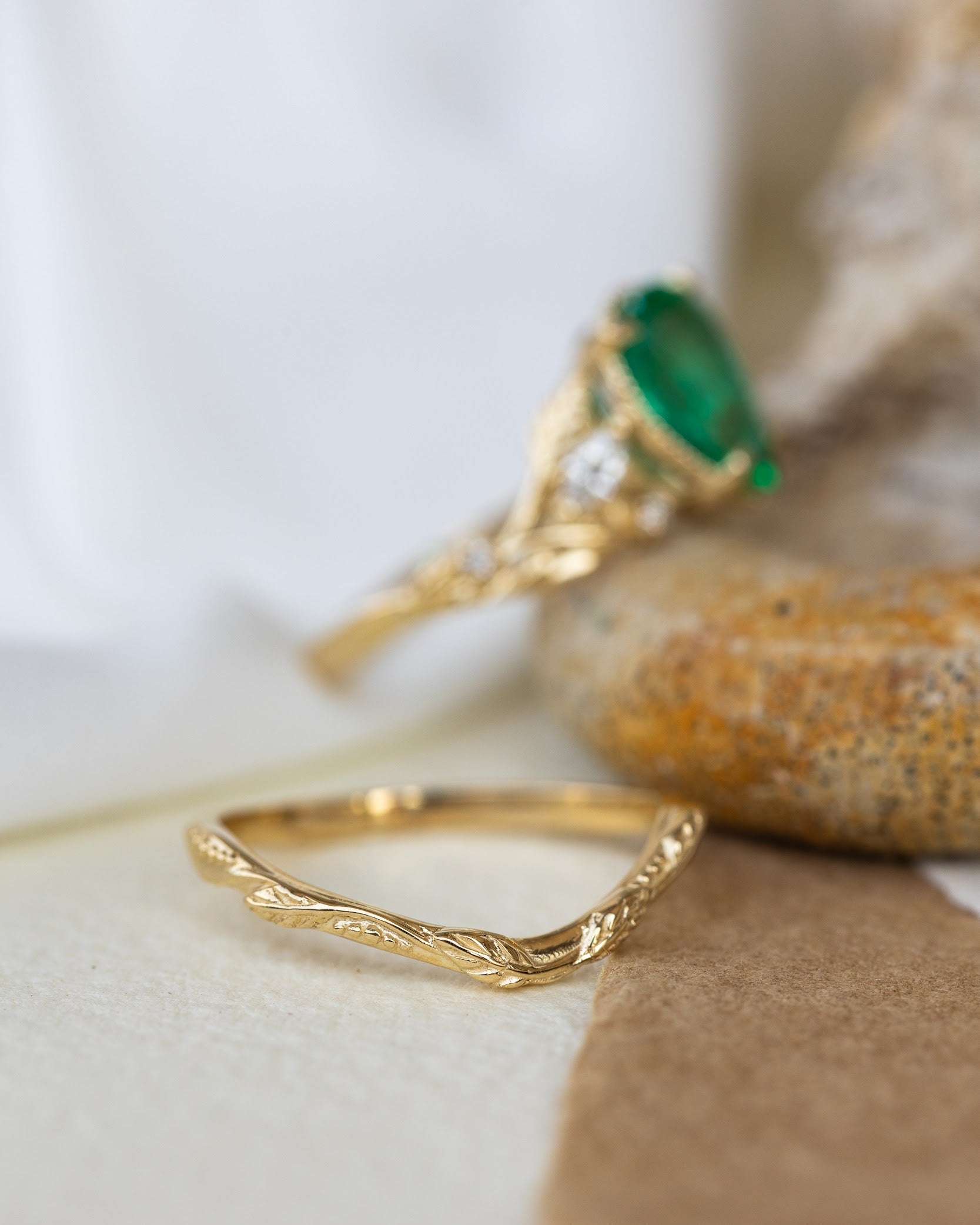 Natural emerald bridal ring set, gold leaves stacking rings with diamonds / Patricia - Eden Garden Jewelry™