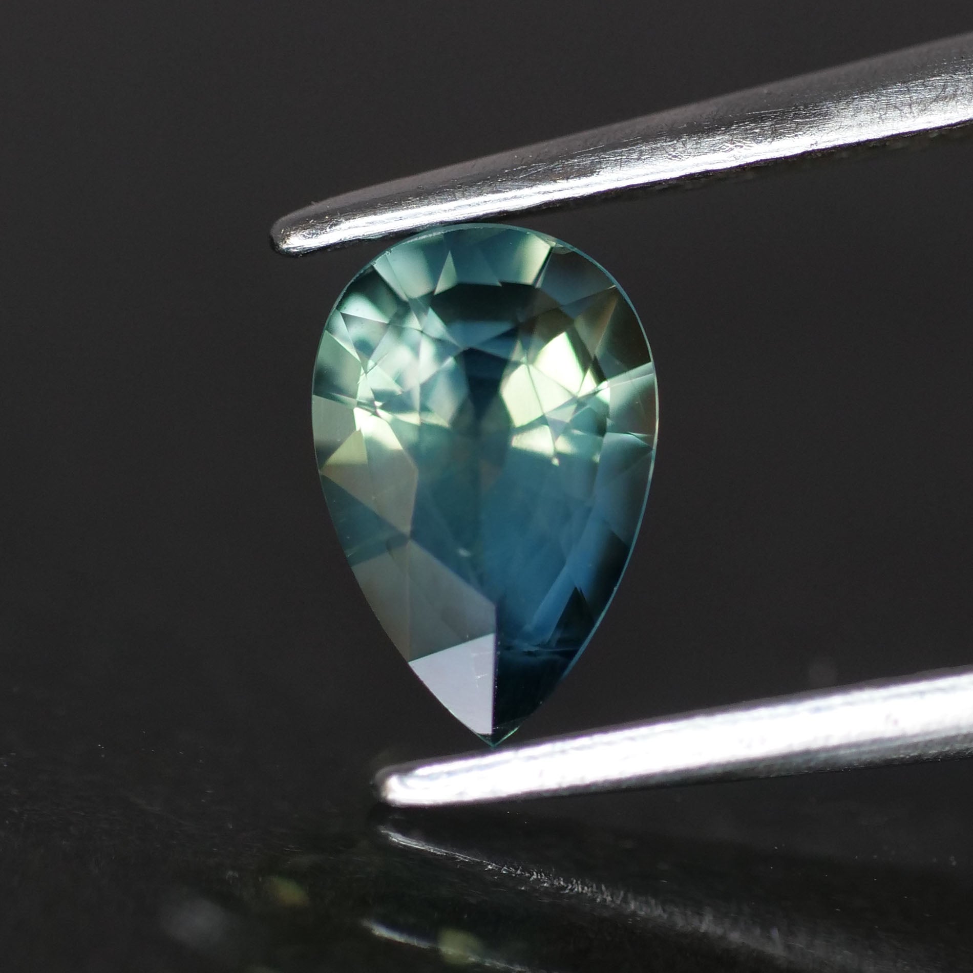 Sapphire | natural, bluish green, pear cut 7x4.5mm, 0.66ct - Eden Garden Jewelry™