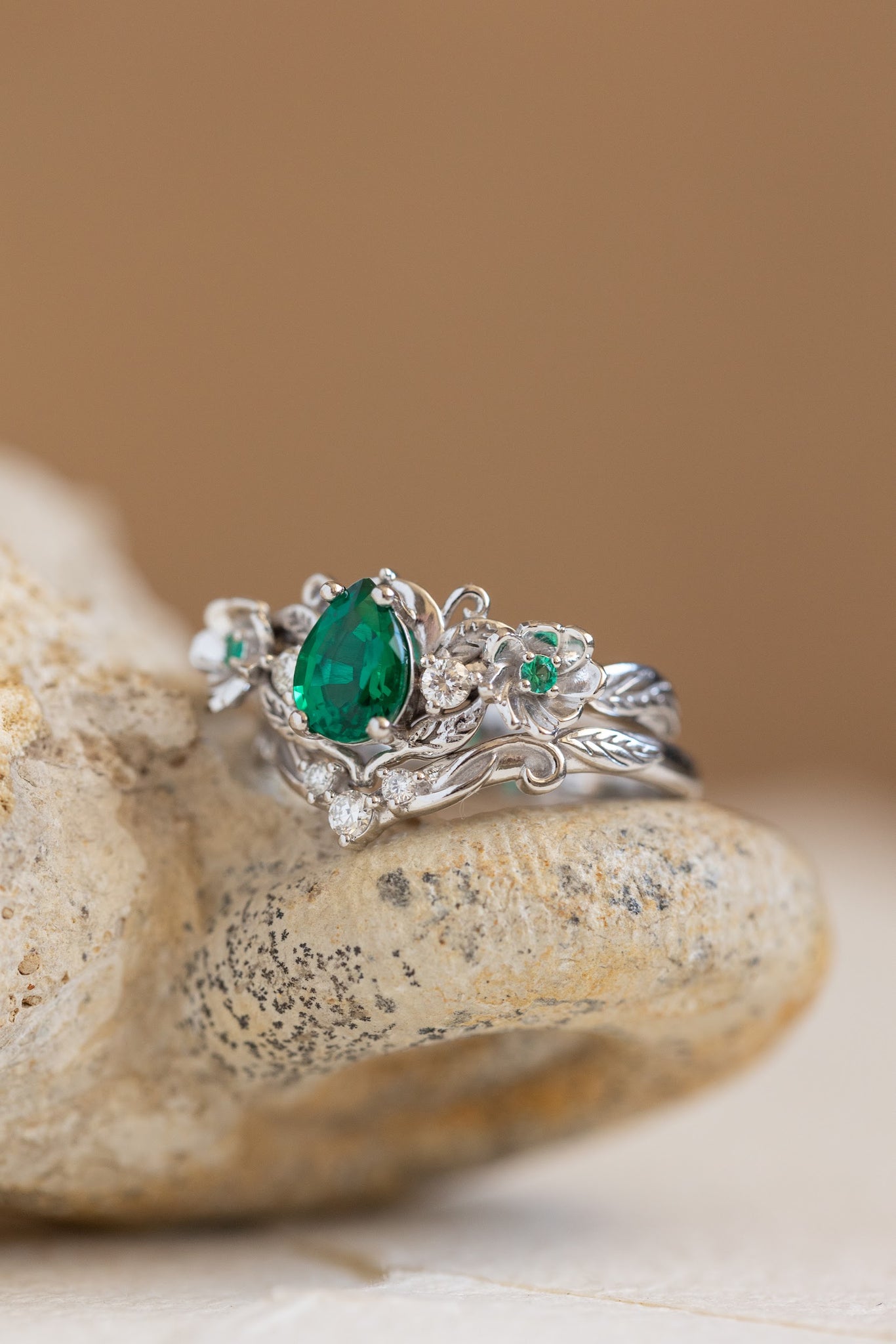 Lab-created emerald engagement ring set, unique flower style bridal ring set / Adelina - Eden Garden Jewelry™