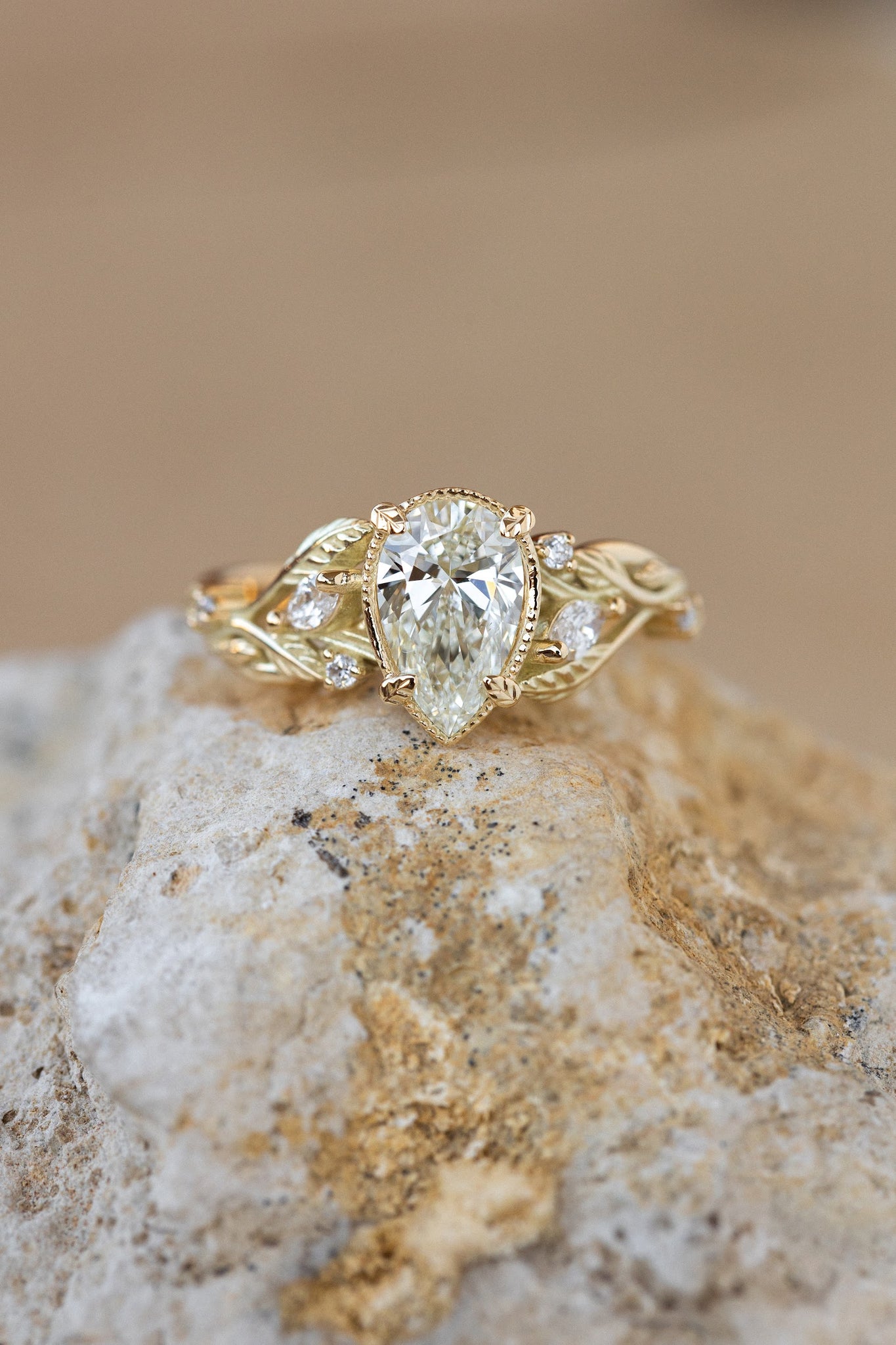 Nature themed bridal ring set with lab grown diamond, ethical diamond engagement ring set / Patricia - Eden Garden Jewelry™