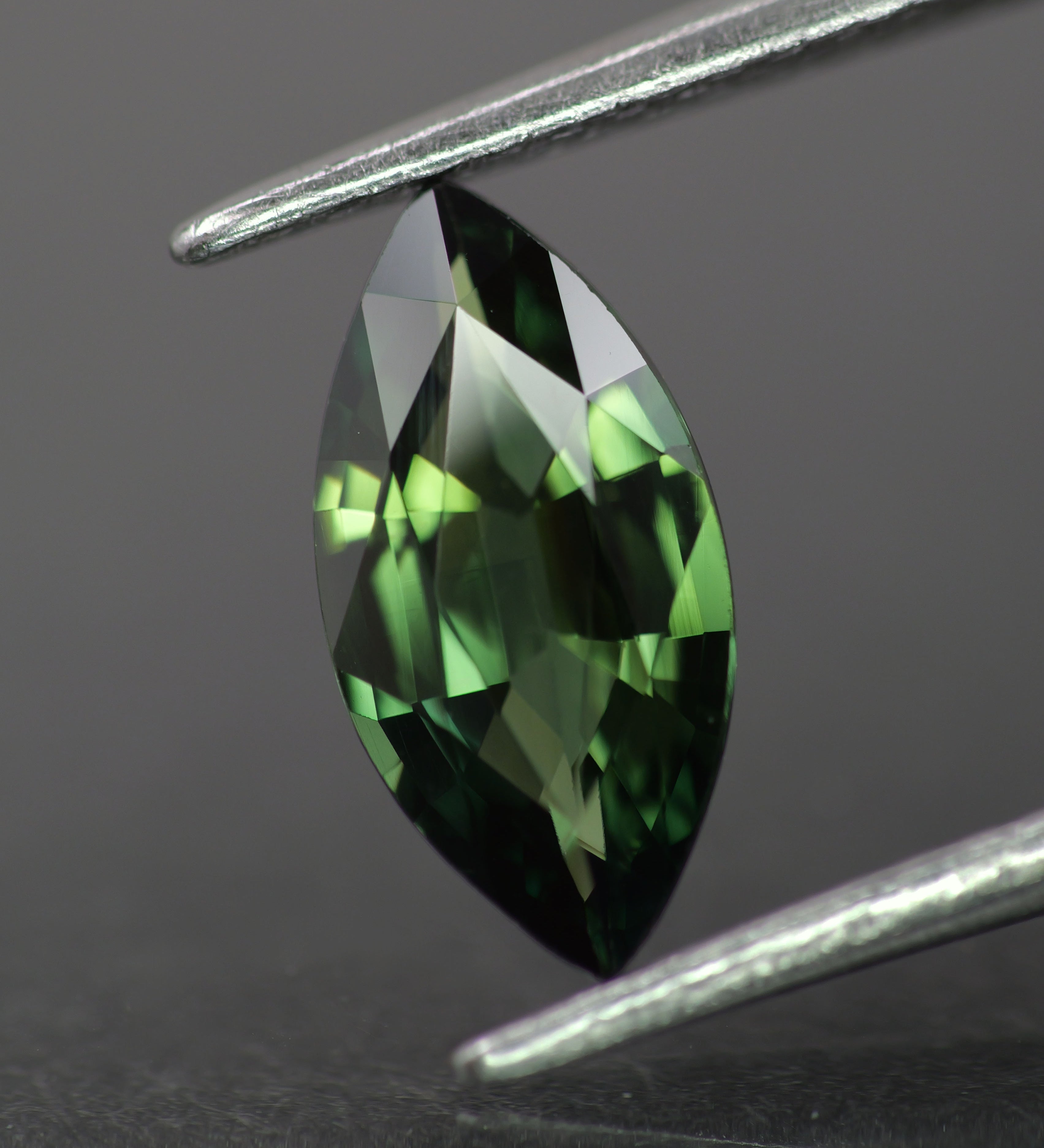 Sapphire | natural, green color, marquise-cut, 10x5mm, 1ct - Eden Garden Jewelry™