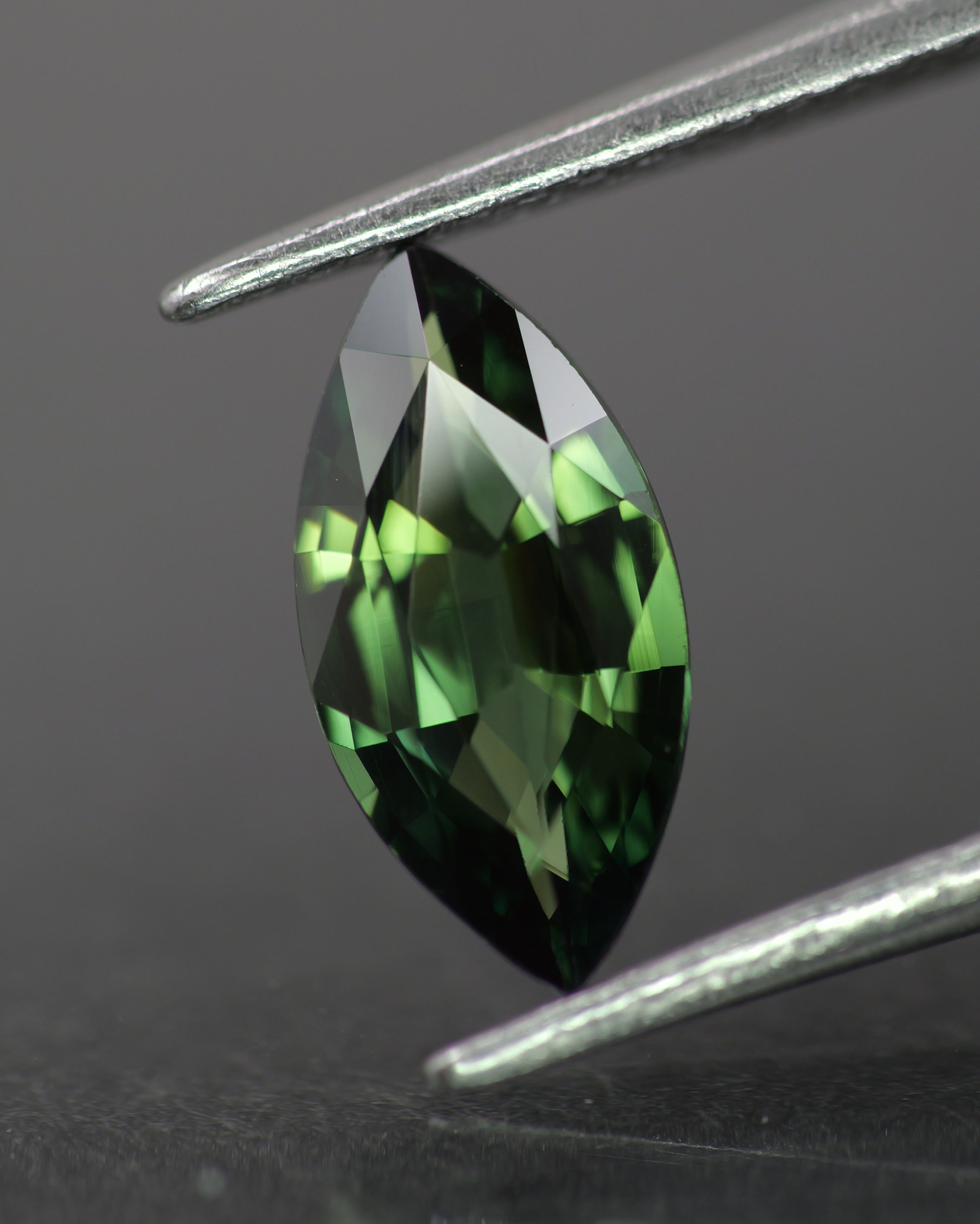 Sapphire | natural, green color, marquise-cut, 10x5mm, 1ct - Eden Garden Jewelry™