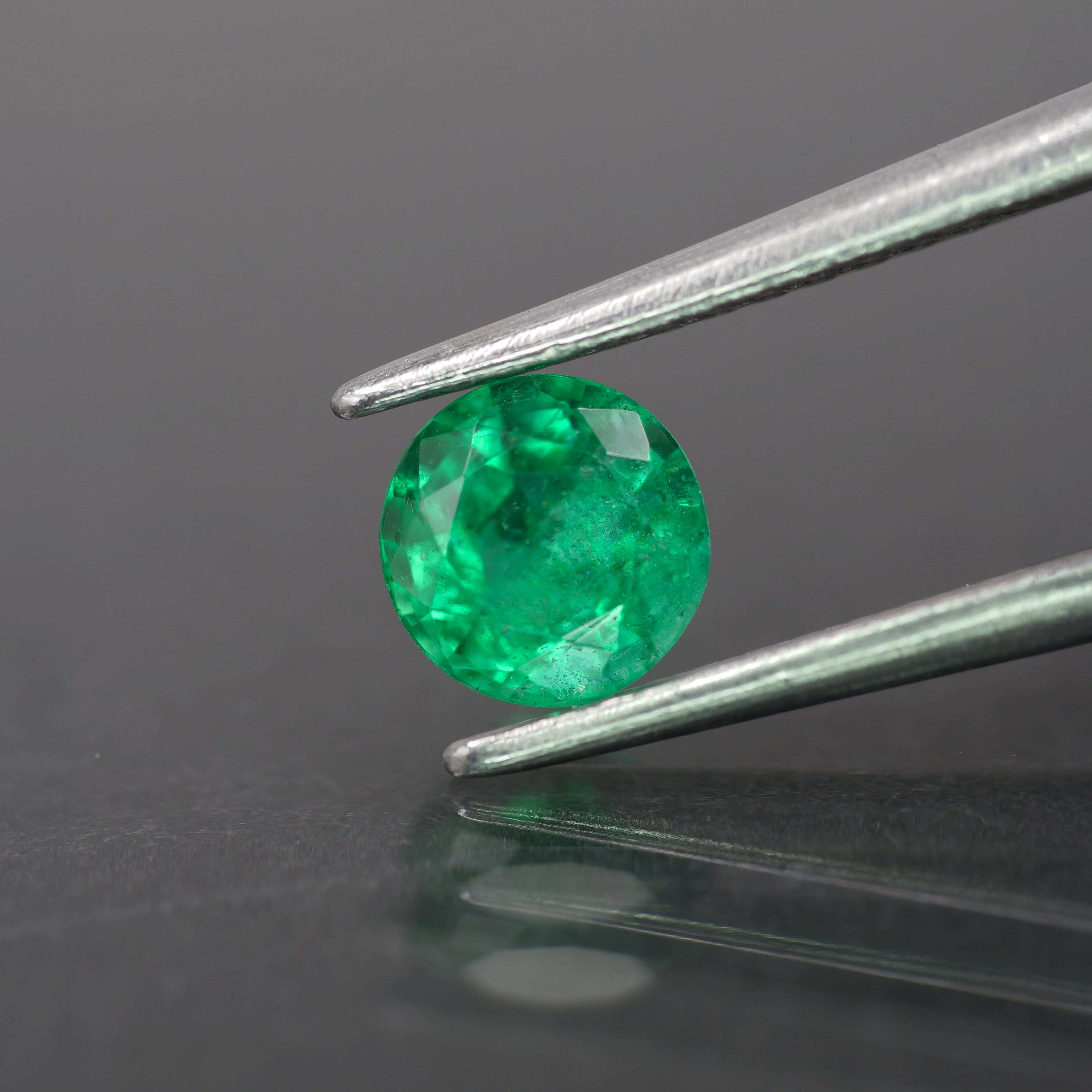 Emerald | natural, green color, round-cut, 5mm, 0.4ct - Eden Garden Jewelry™