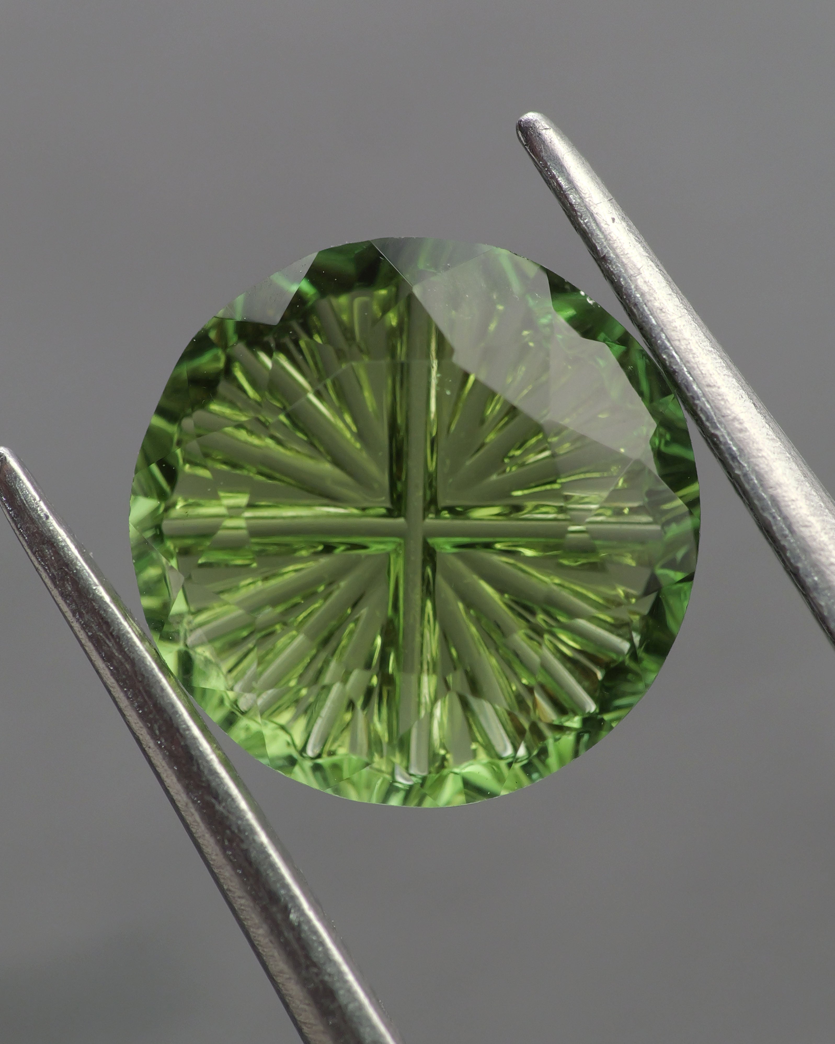 Tourmaline | natural, green color, fantasy-cut, 8.5mm, 2.1ct - Eden Garden Jewelry™