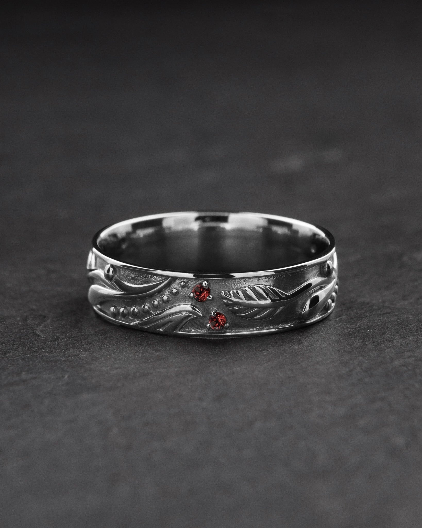 Nature inspired wedding band with garnets / Callisto - Eden Garden Jewelry™