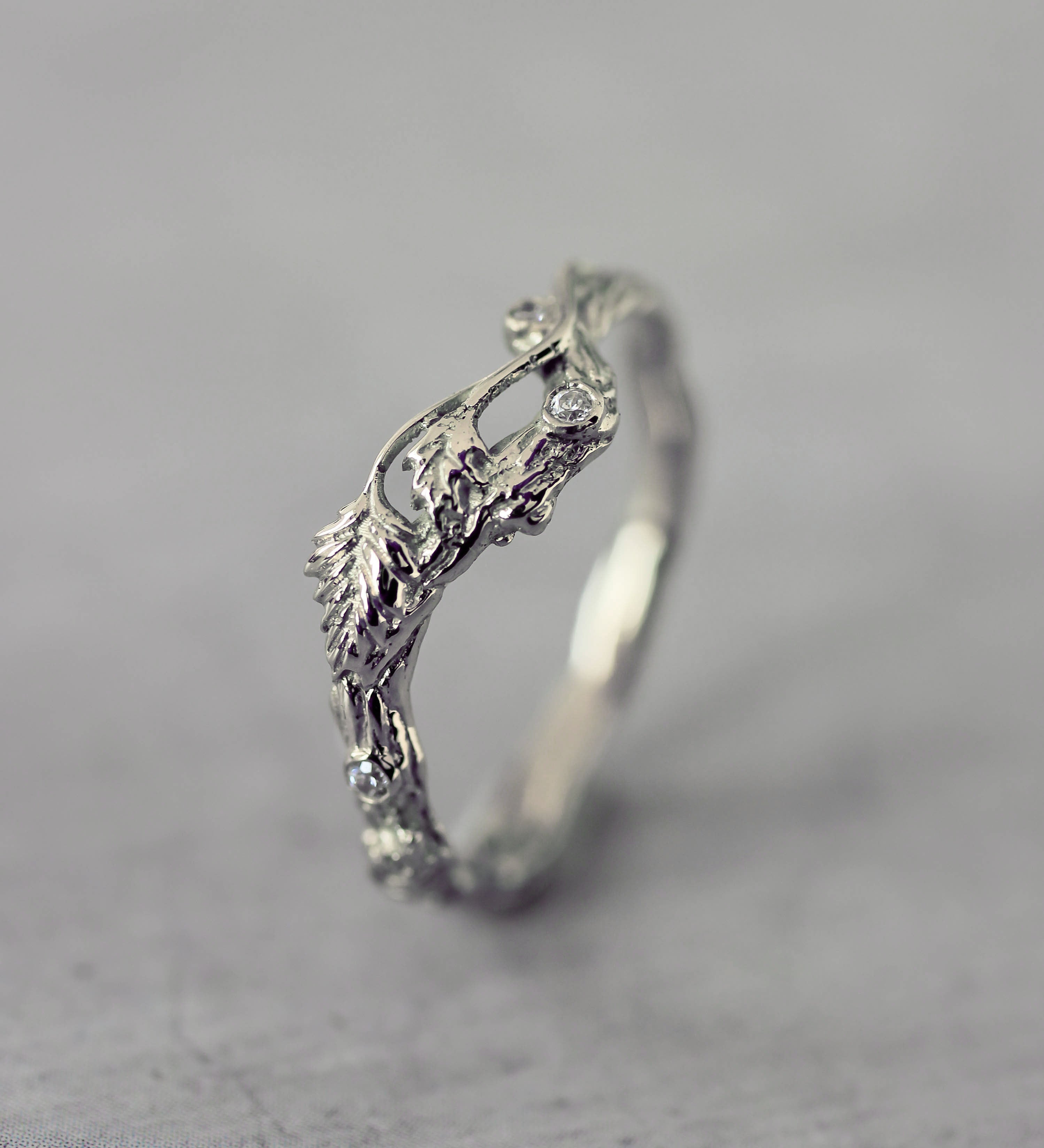 READY TO SHIP: Twig wedding band in 14K white gold, moissanites, AVAILABLE RING SIZES: 7-9 US - Eden Garden Jewelry™