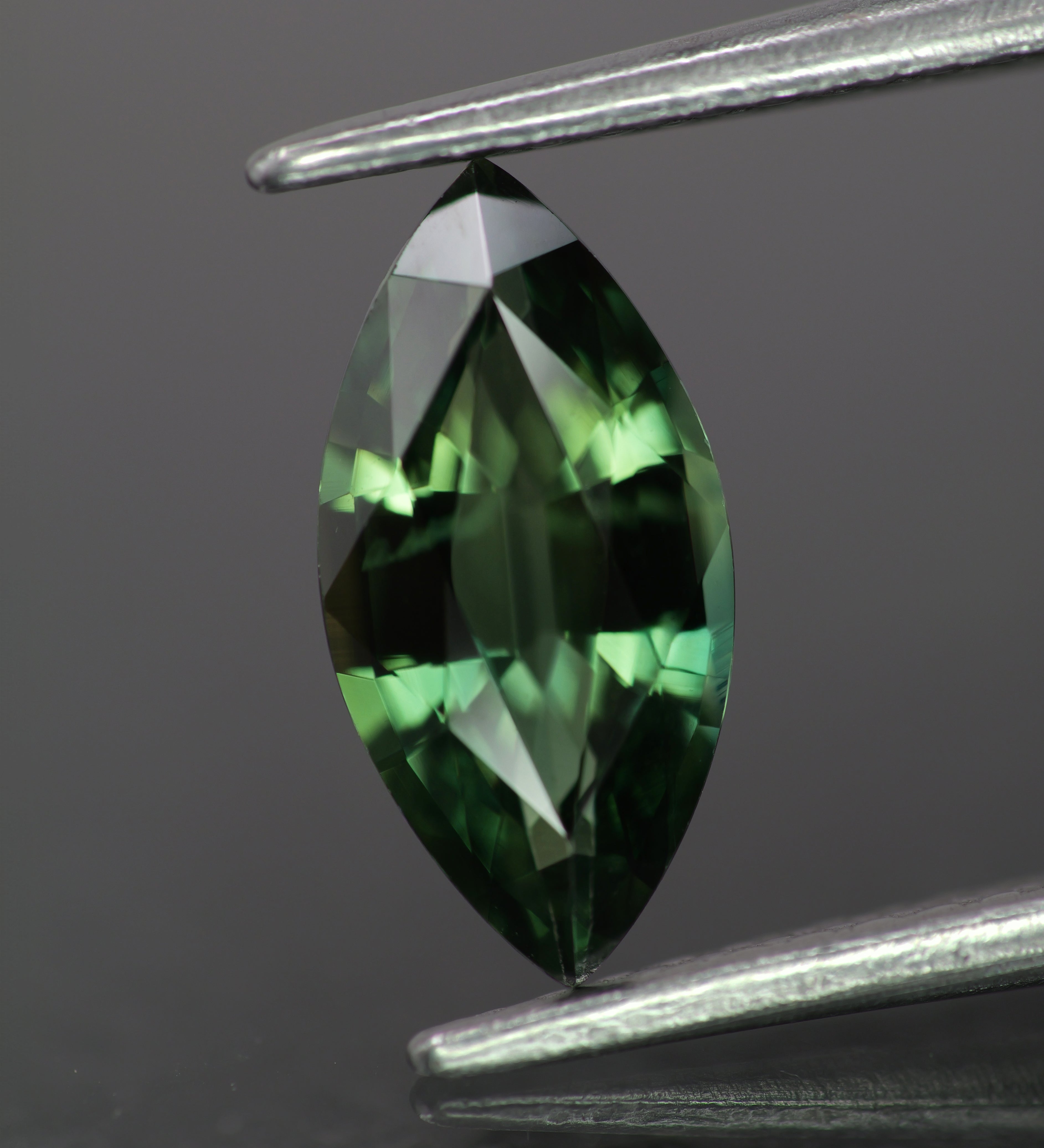 Sapphire | natural, green color, marquise-cut, 10x5mm, *1.2ct - Eden Garden Jewelry™