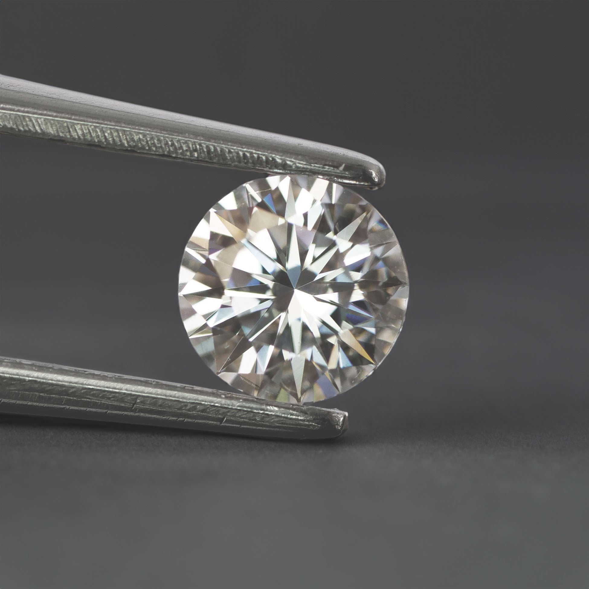 Natural diamond | round cut 3 mm, H color, VVS, 0.1 ct - Eden Garden Jewelry™