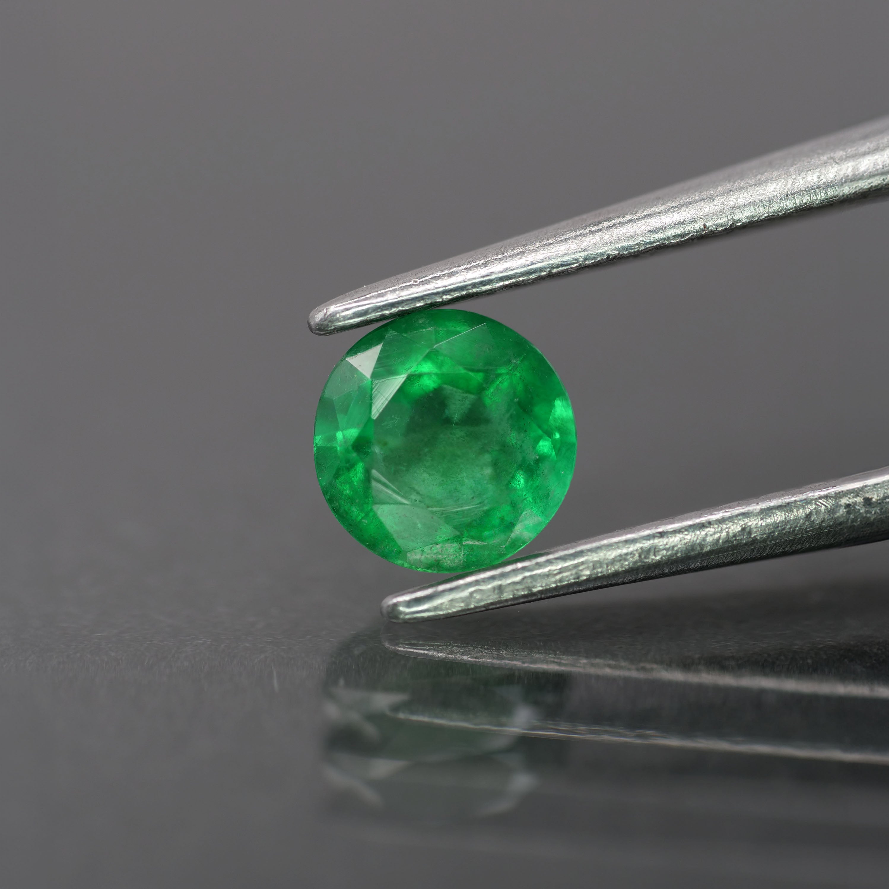 Emerald | natural, green color, round-cut, *5mm, *0.4ct - Eden Garden Jewelry™