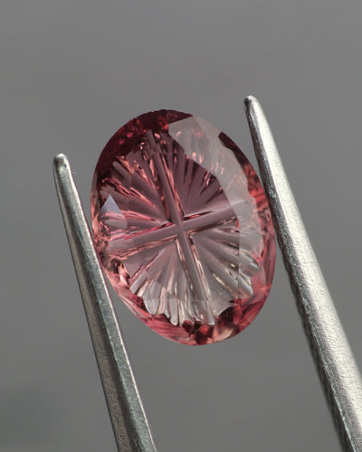 Tourmaline | natural, orangish pink color, fantasy-cut, 8x6mm, 1ct - Eden Garden Jewelry™