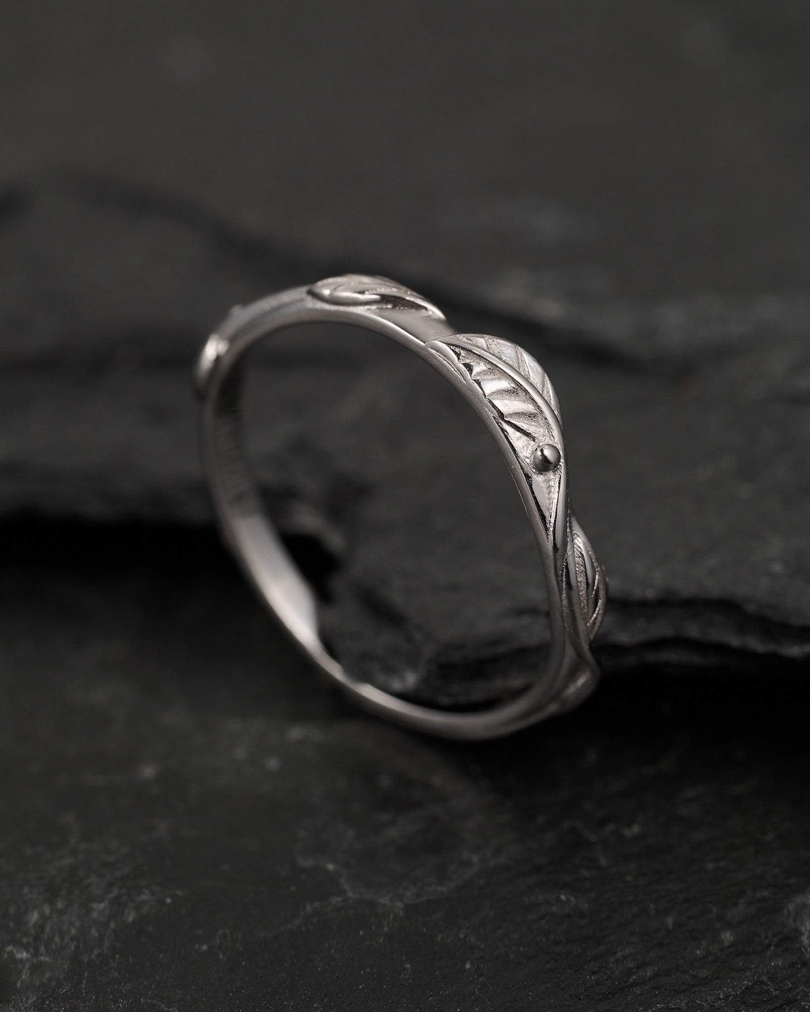 READY TO SHIP: 14K white gold twig ring with five leaves, AVAILABLE RING SIZES: 5.5 - 8.5 US - Eden Garden Jewelry™