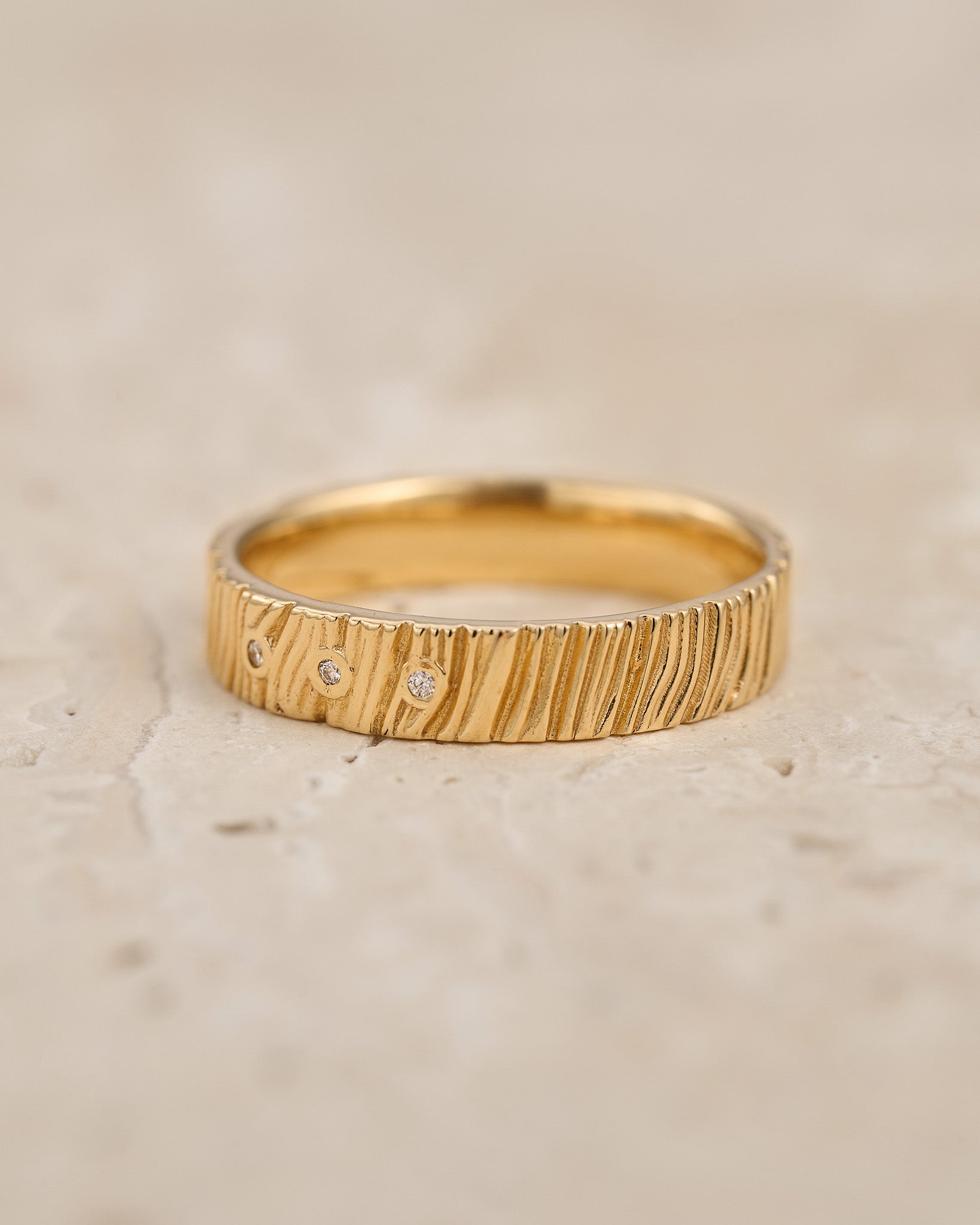 READY TO SHIP: Wood wedding band in 14K yellow gold, natural diamonds, RING SIZE 7 US - Eden Garden Jewelry™