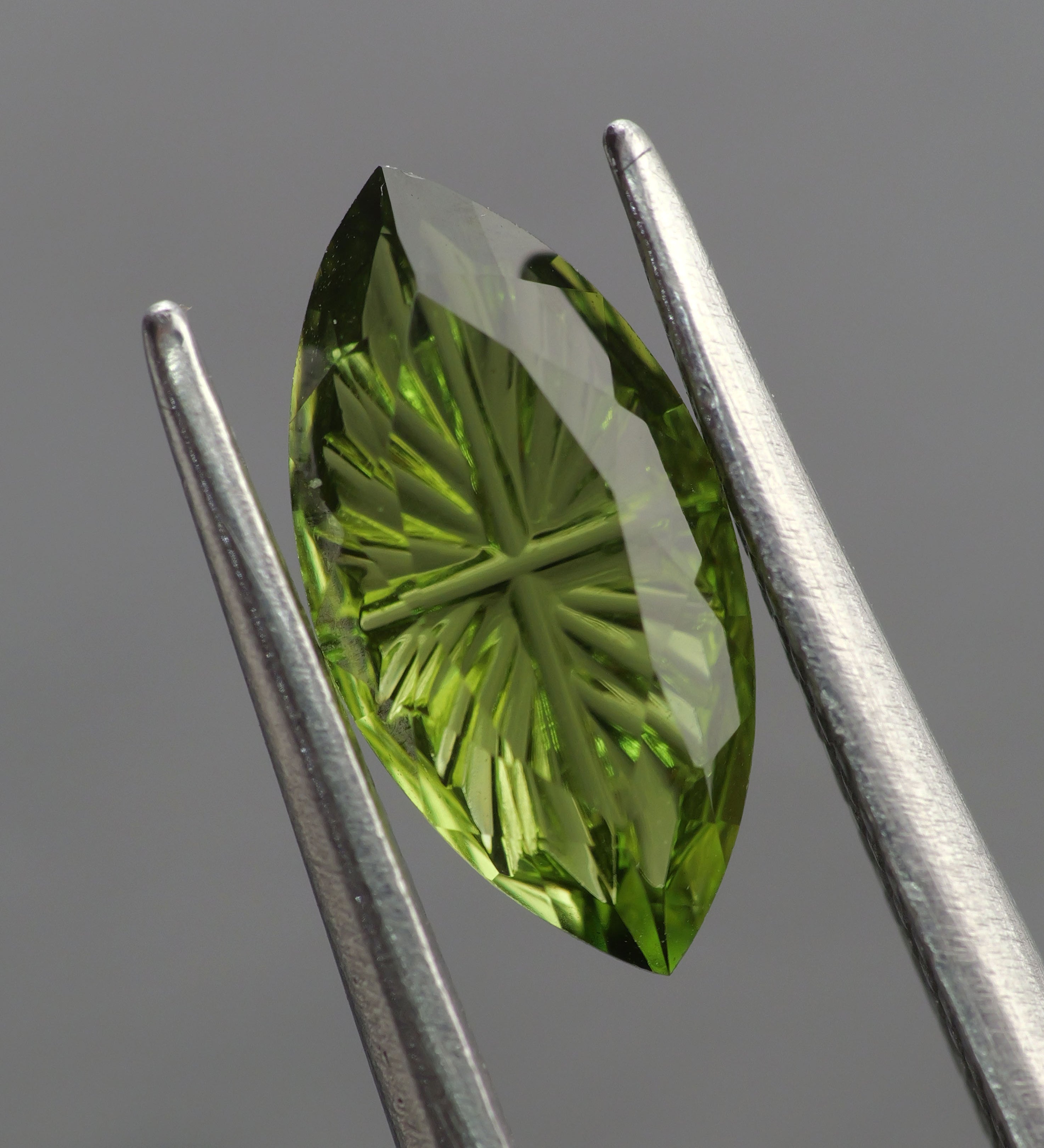 Tourmaline | natural, green color, fantasy-cut, 10x5mm, 0.9ct - Eden Garden Jewelry™