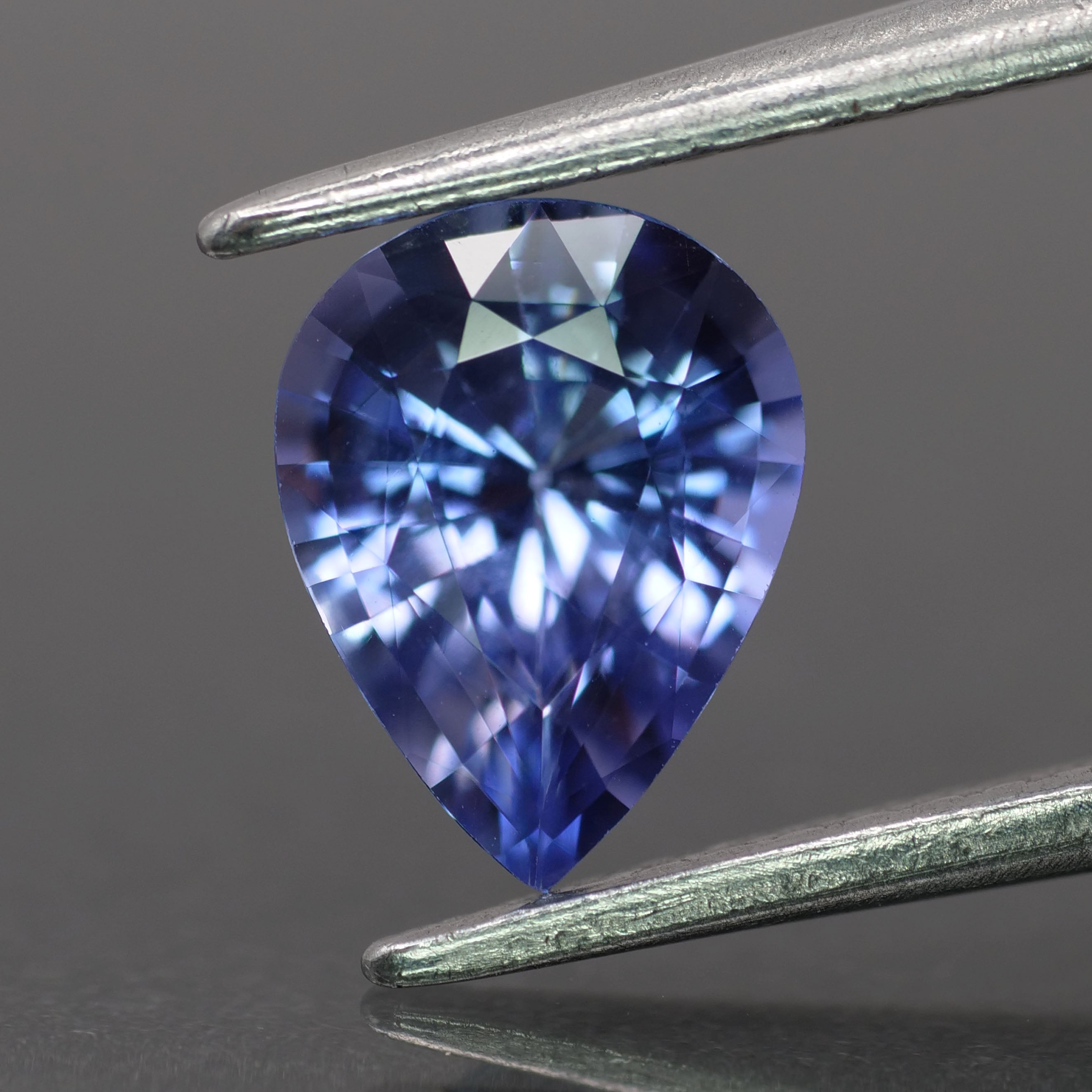 Sapphire | natural, purple color, pear-cut, 8x6mm, 1.1ct - Eden Garden Jewelry™