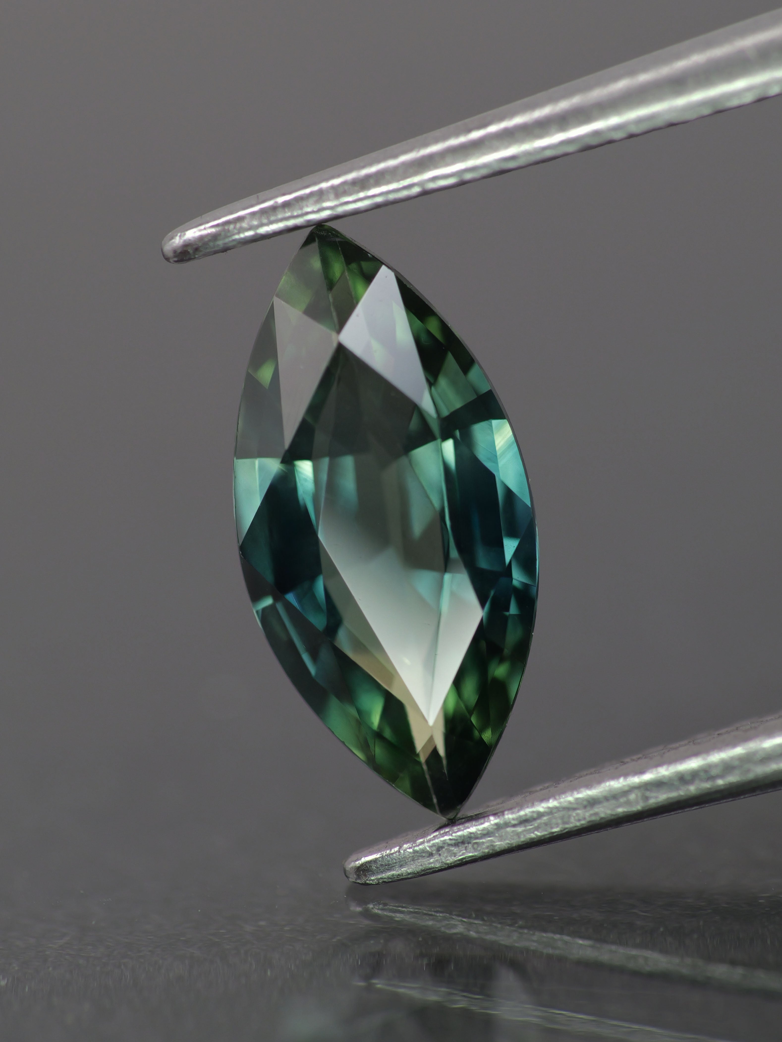 Sapphire | natural, bi-color: green & blue, marquise-cut, 10x5mm, *1ct - Eden Garden Jewelry™