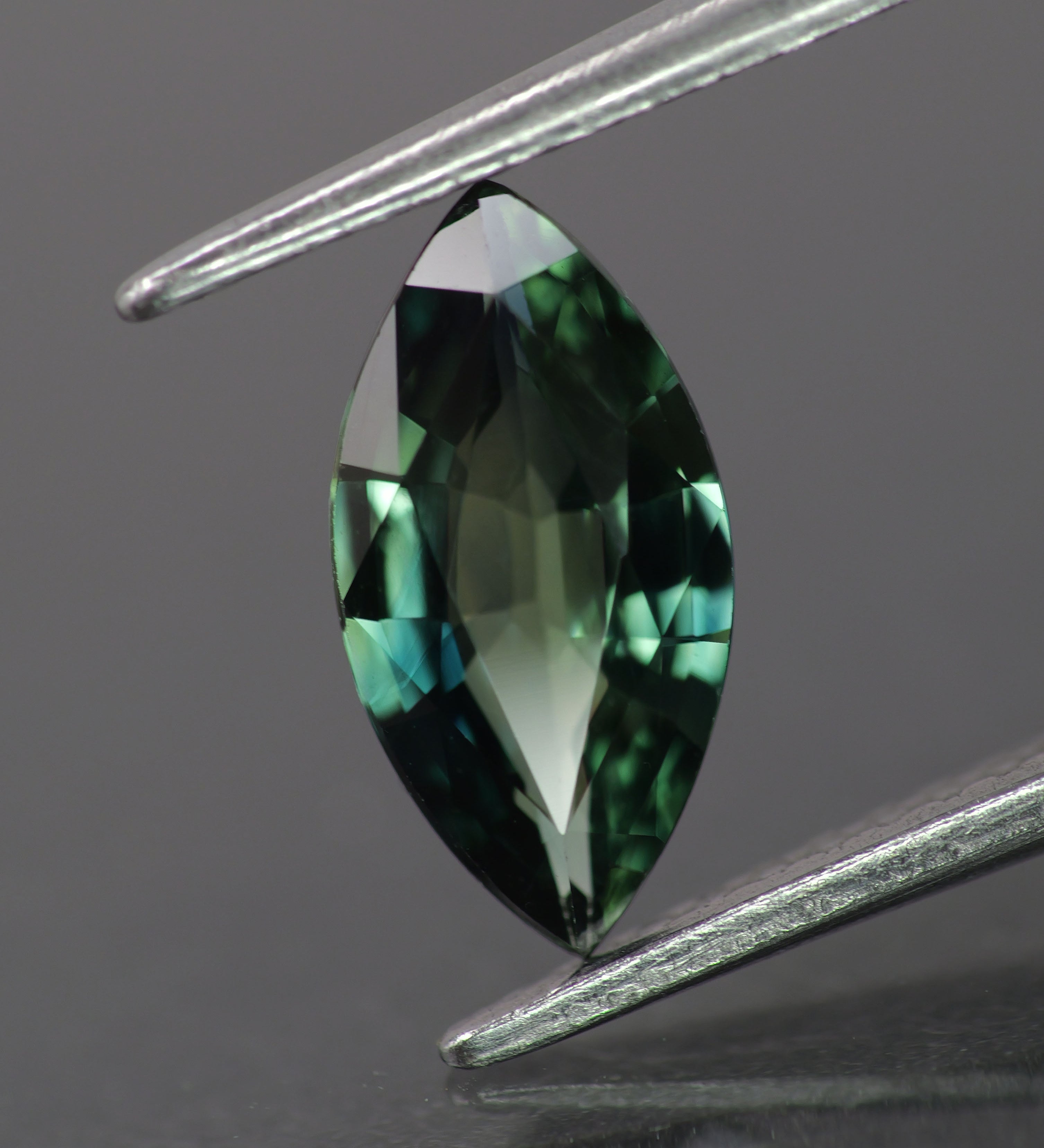 Sapphire | natural, bi-color: green & blue, marquise-cut, 10x5mm, 1ct - Eden Garden Jewelry™