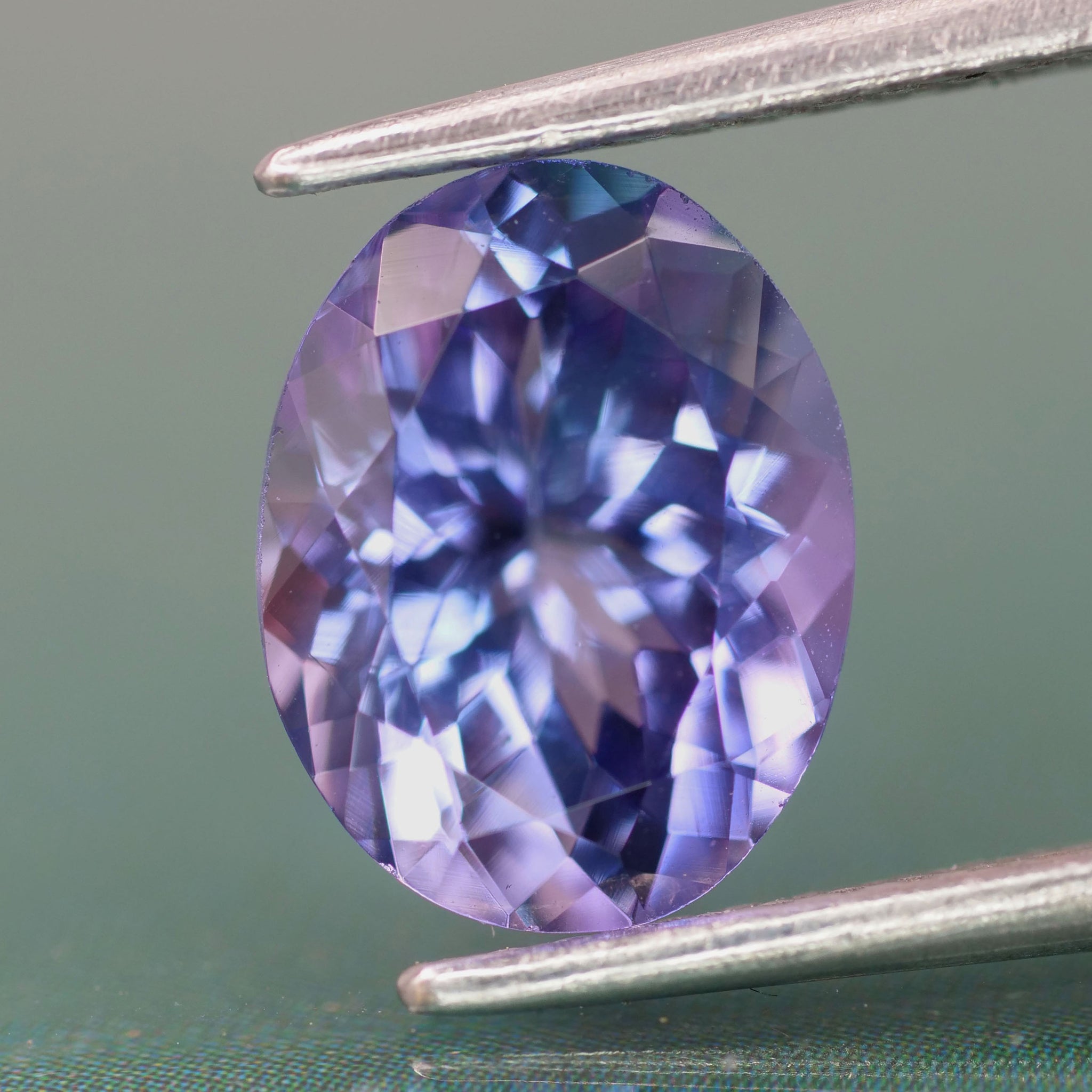 Tanzanite | natural, bluish purple  oval cut 9x7 mm, 2 ct - Eden Garden Jewelry™